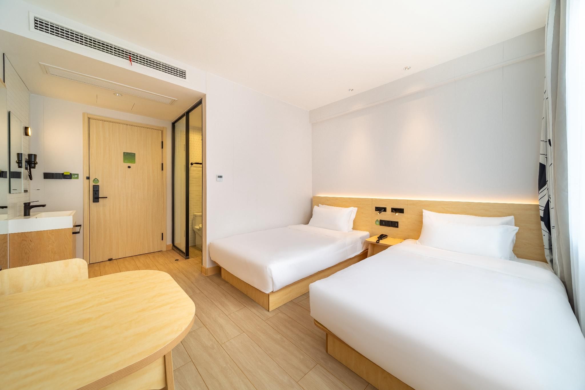 Huazhu - Quwei Plywood Zero Pressure Twin Room