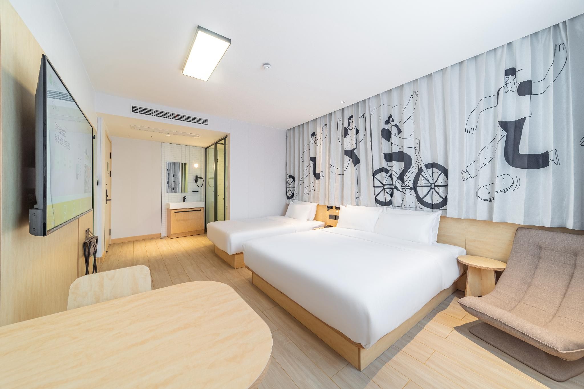 Huazhu - Quwei Plywood Zero Pressure Family Room