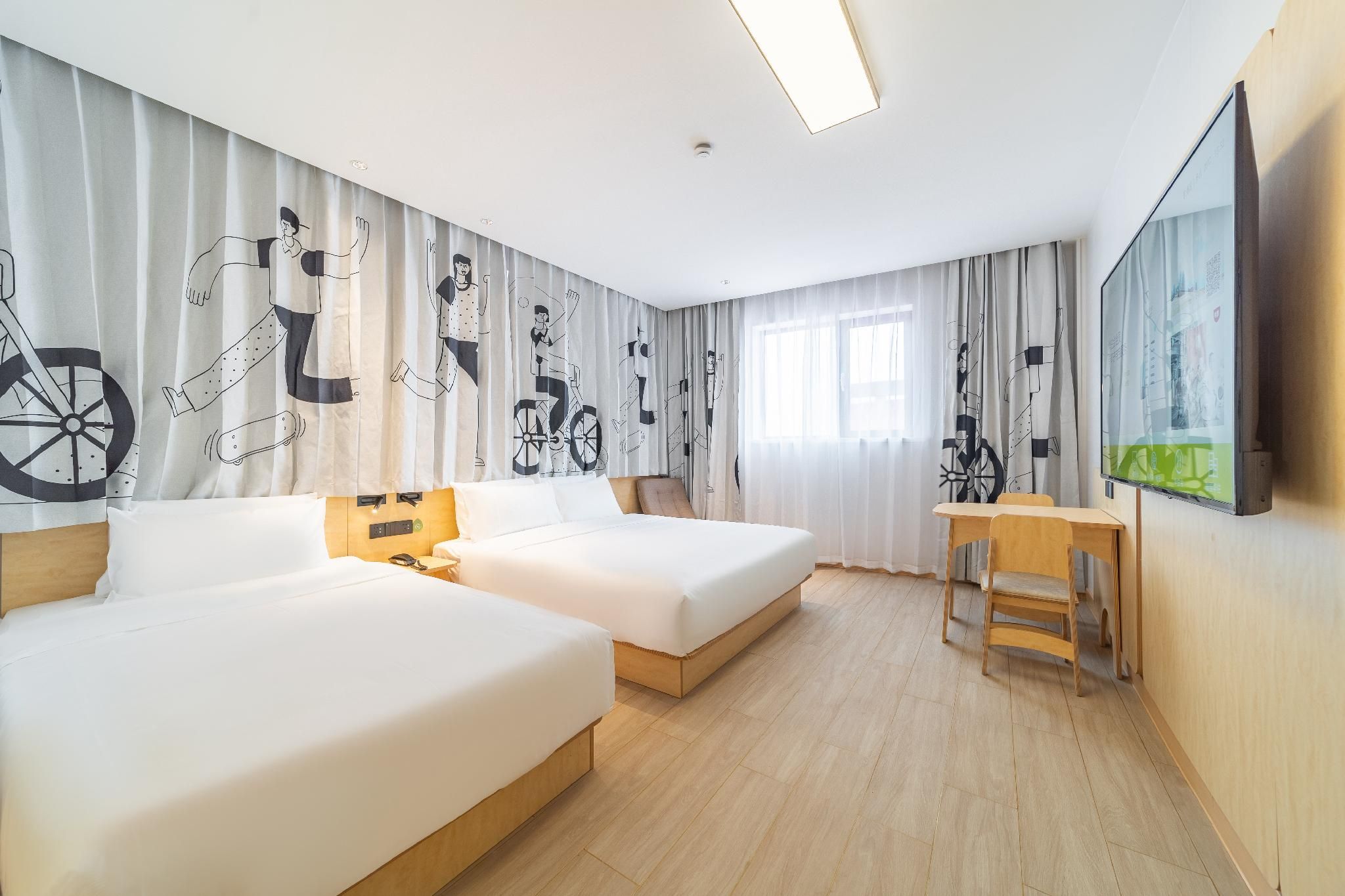 Huazhu - Quwei Plywood Zero Pressure Family Room