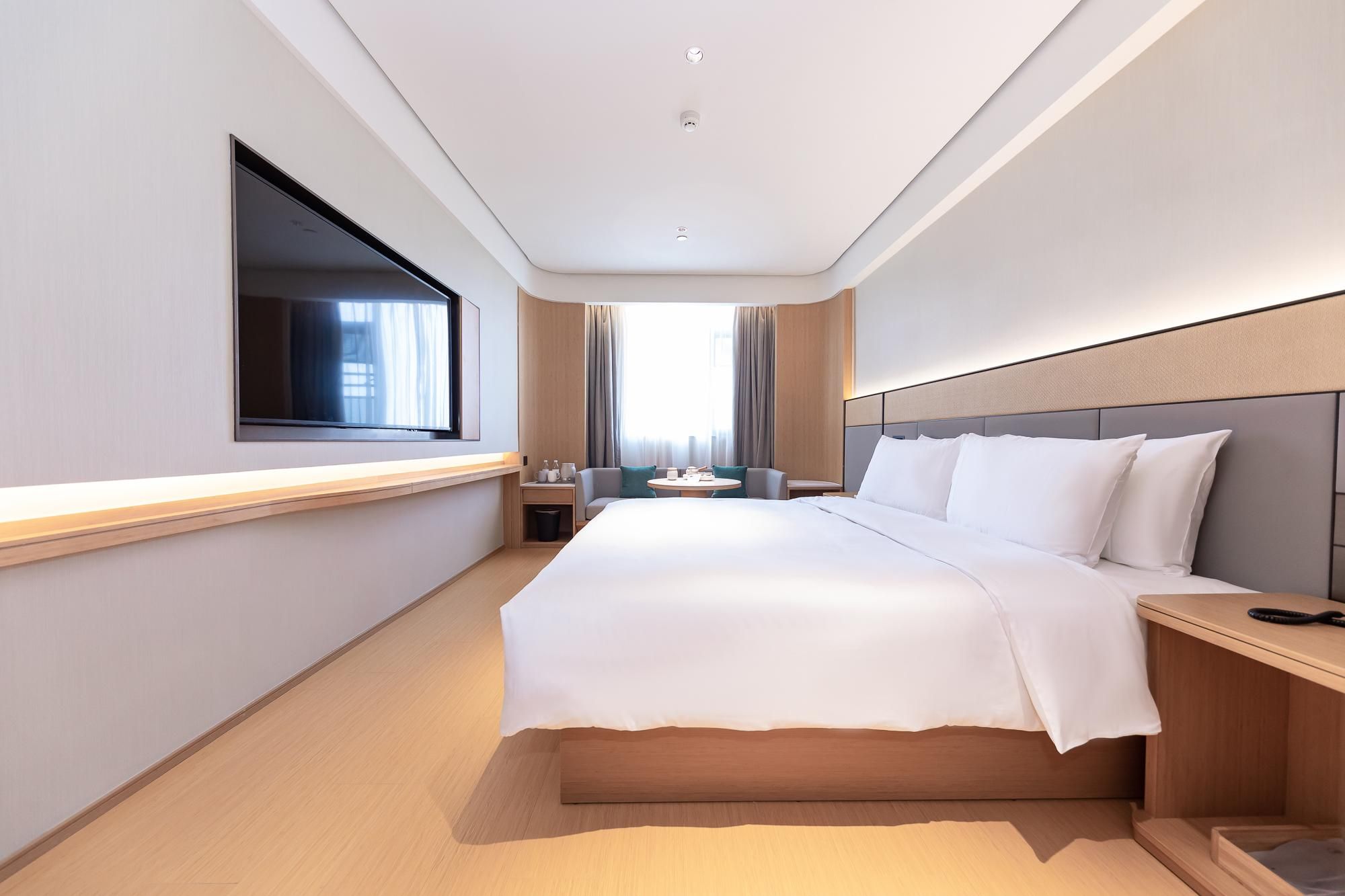 Huazhu - Superior BedRoom
