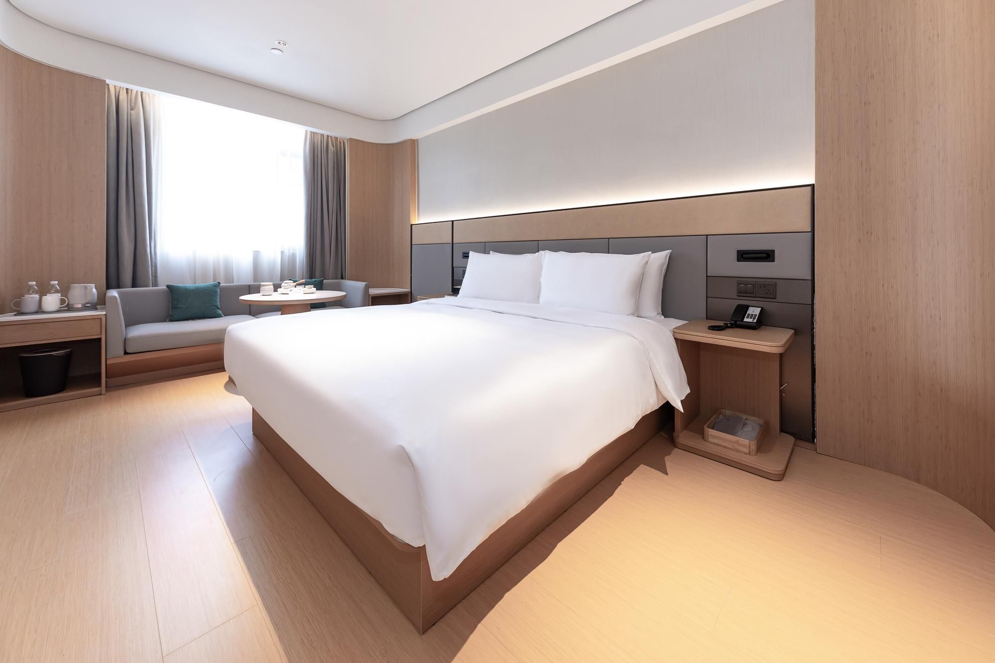 Huazhu - Superior BedRoom