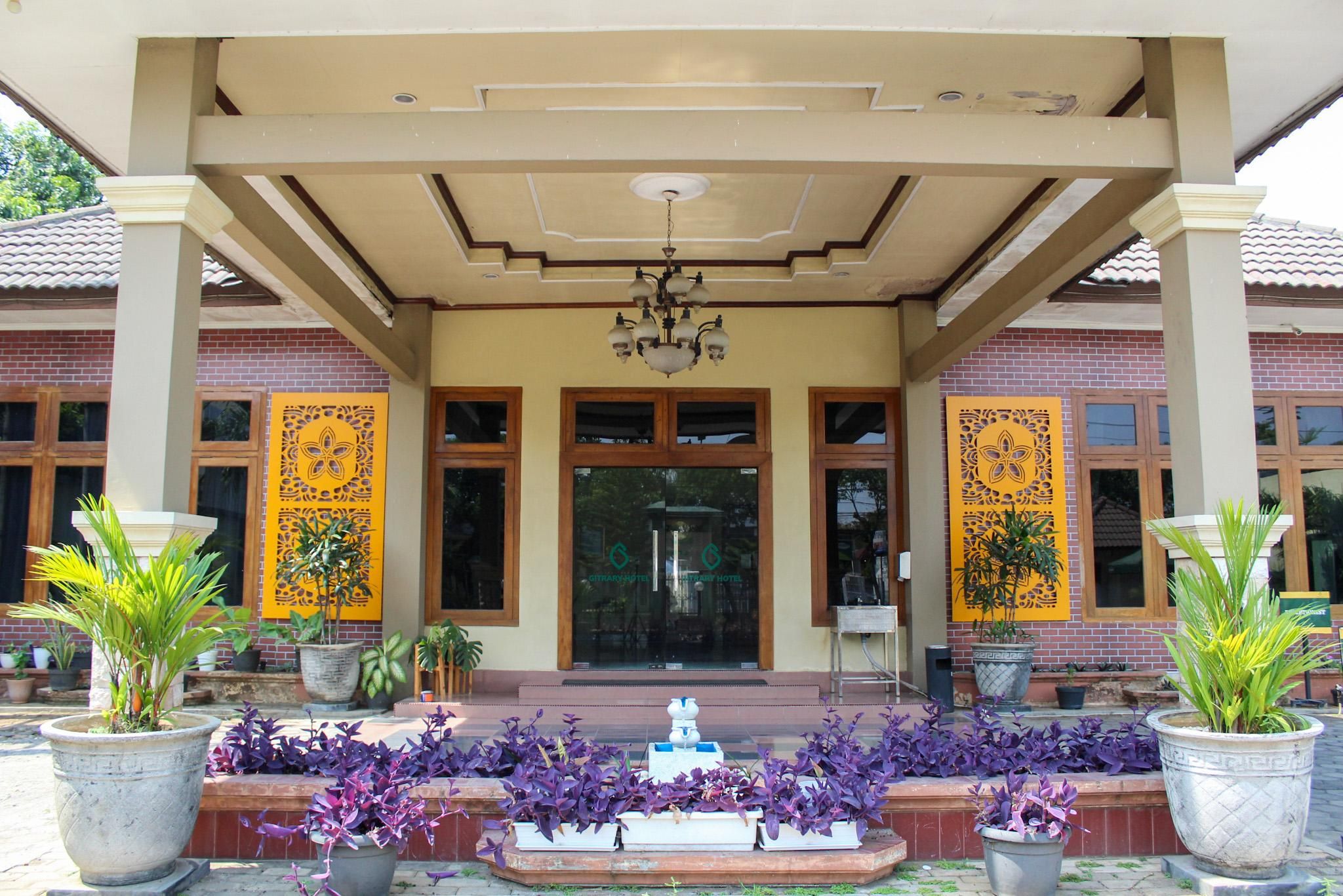 lobby
