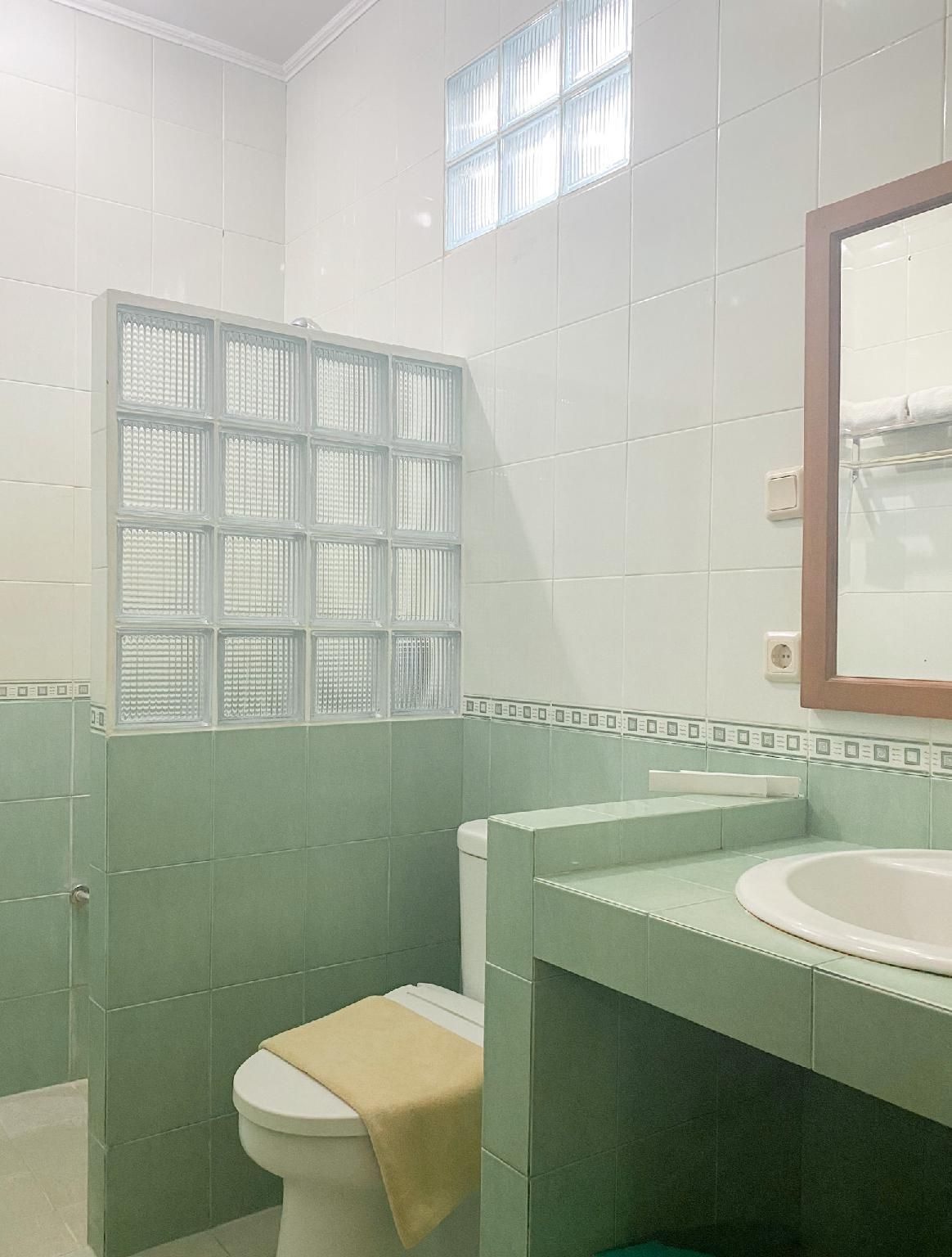 Executive King Room - Non-Smoking