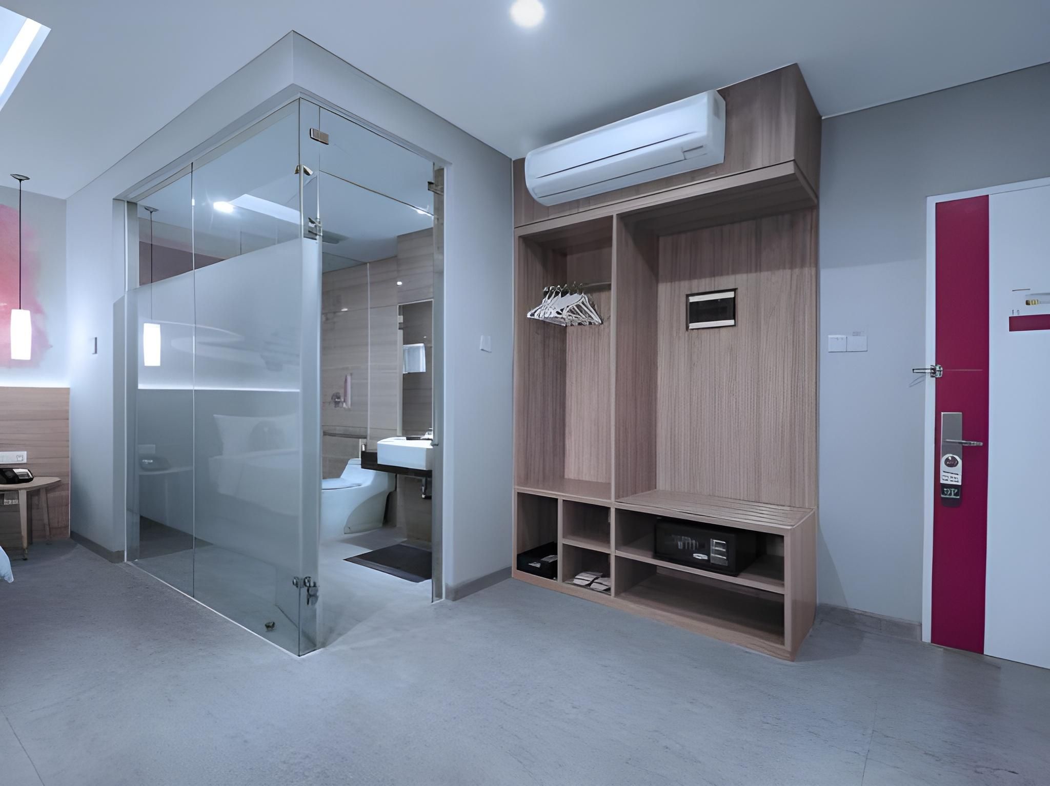 favehotel Bitung Junior Suite Room 2