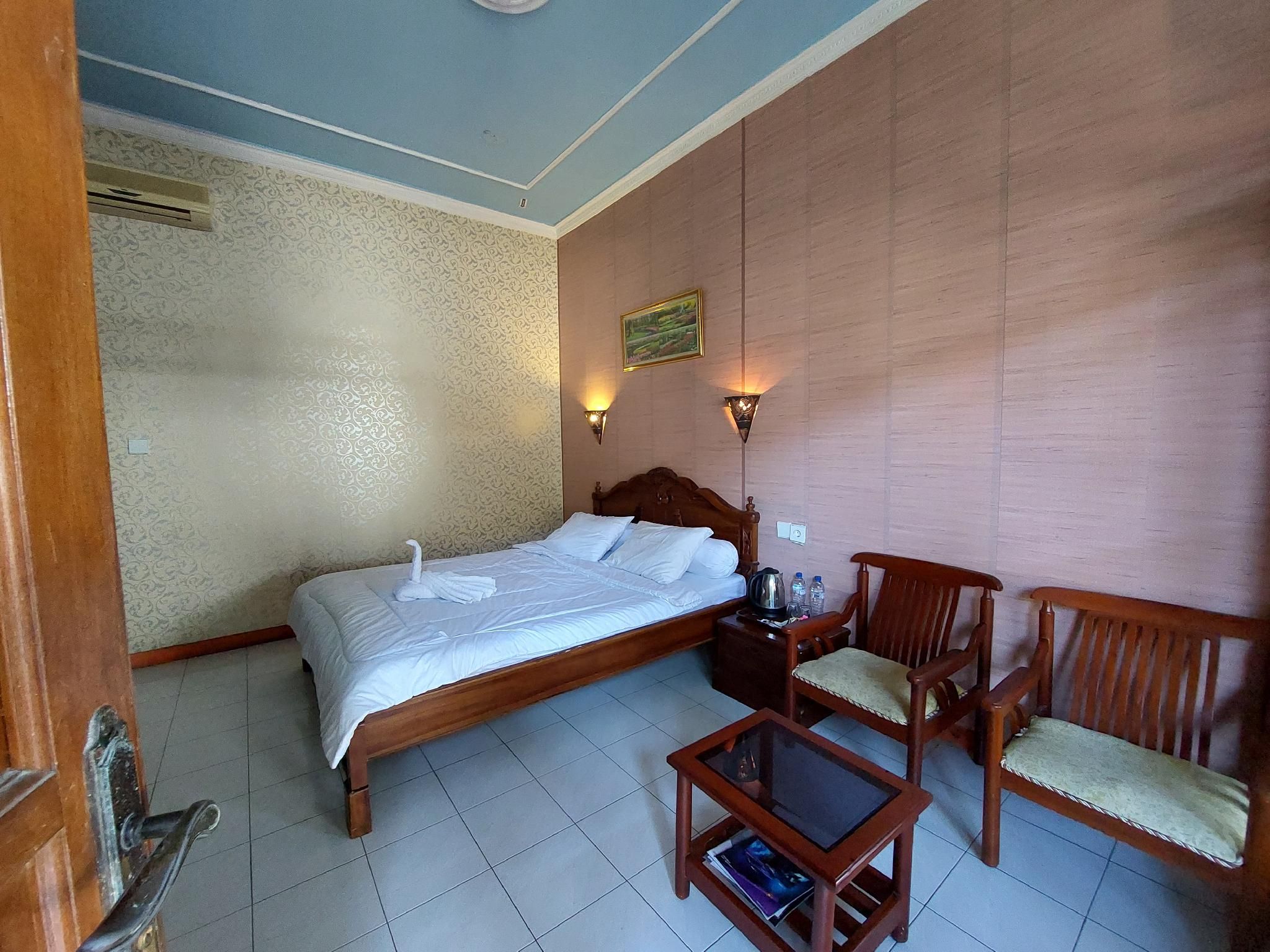 Superior Oriental Modern Themed Twin Room - Non-Smoking