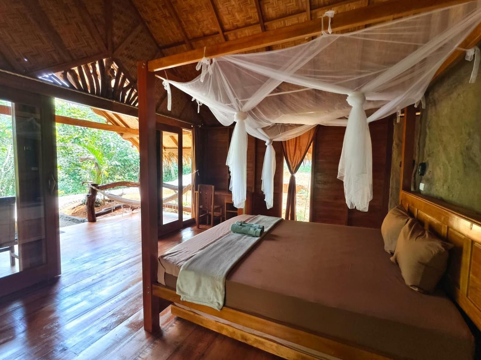 Deluxe Bungalow with Garden View