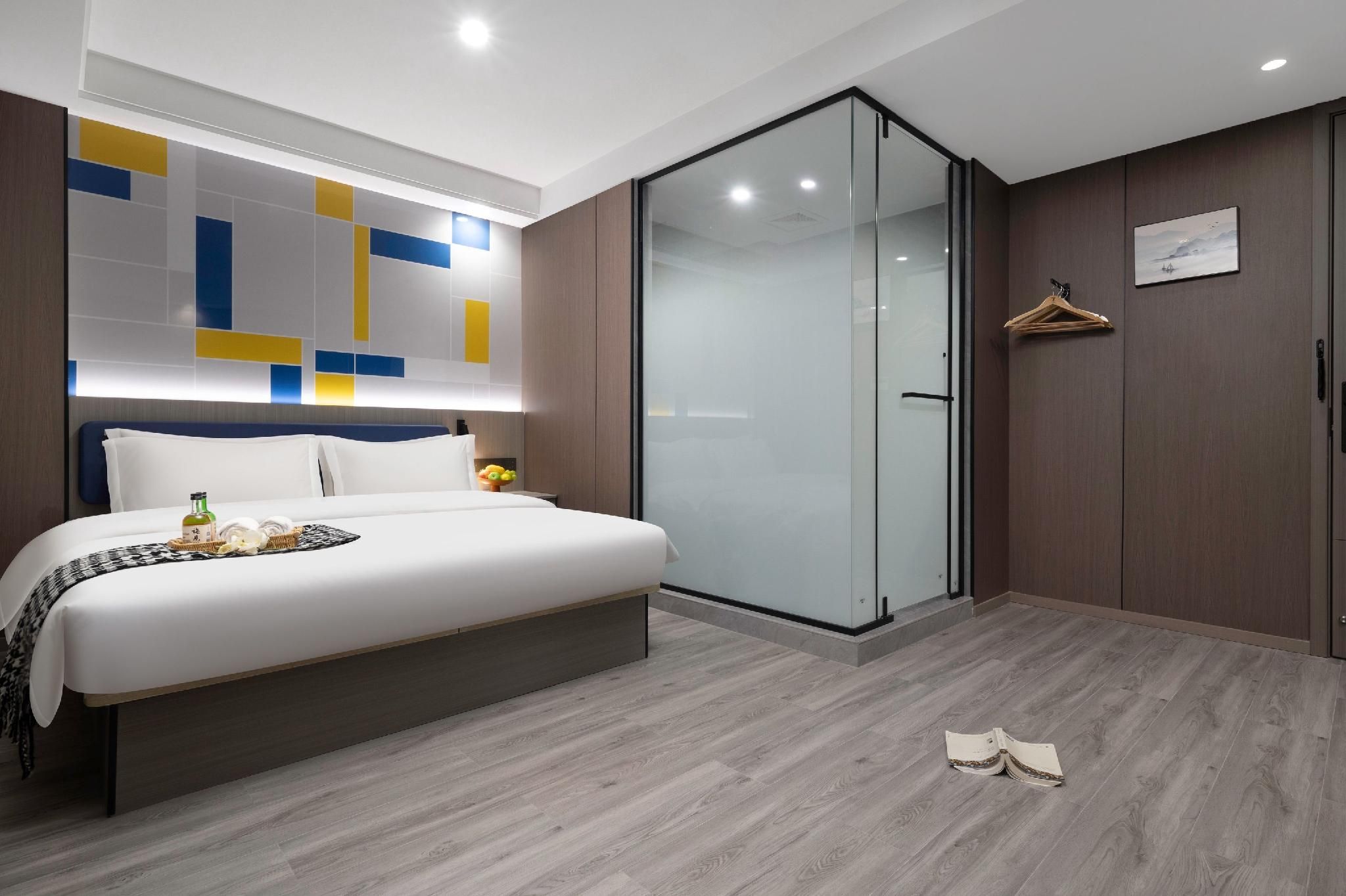 WH - Traditional Bed Room