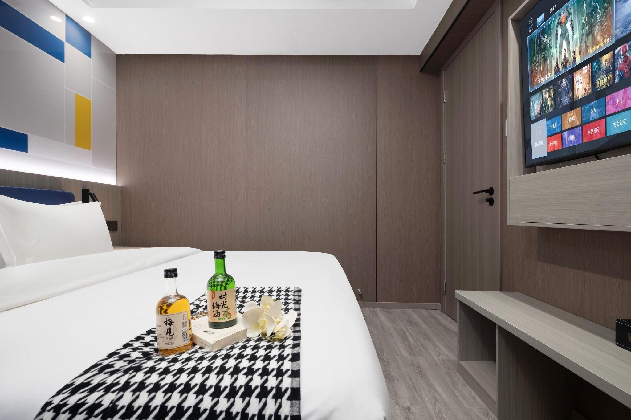 7 Days - Suite Room