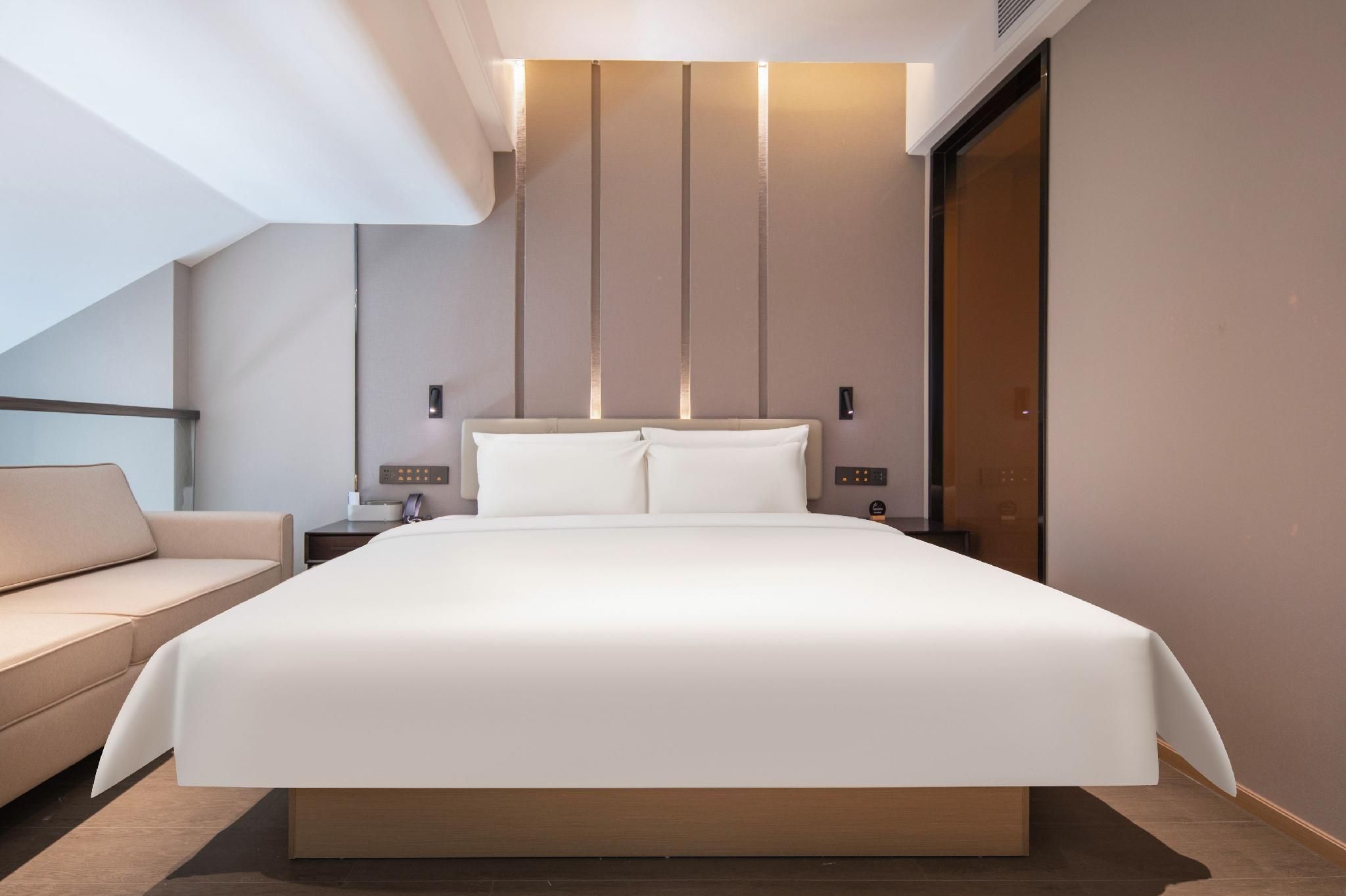 Atour - JIMU Duplex Executive Suite