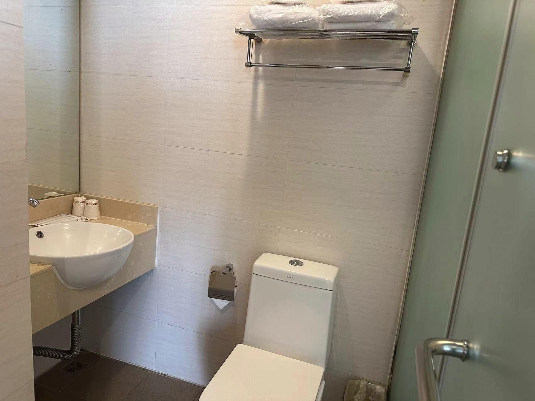 Zero Pressure - Standard Double Room