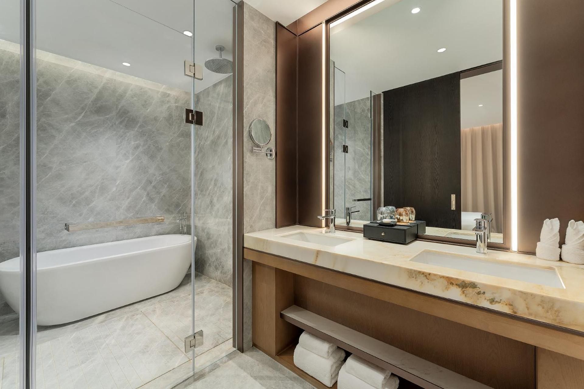 Holiday Inn Xingtai Quancheng By IHG 1 Bedroom Suite 2