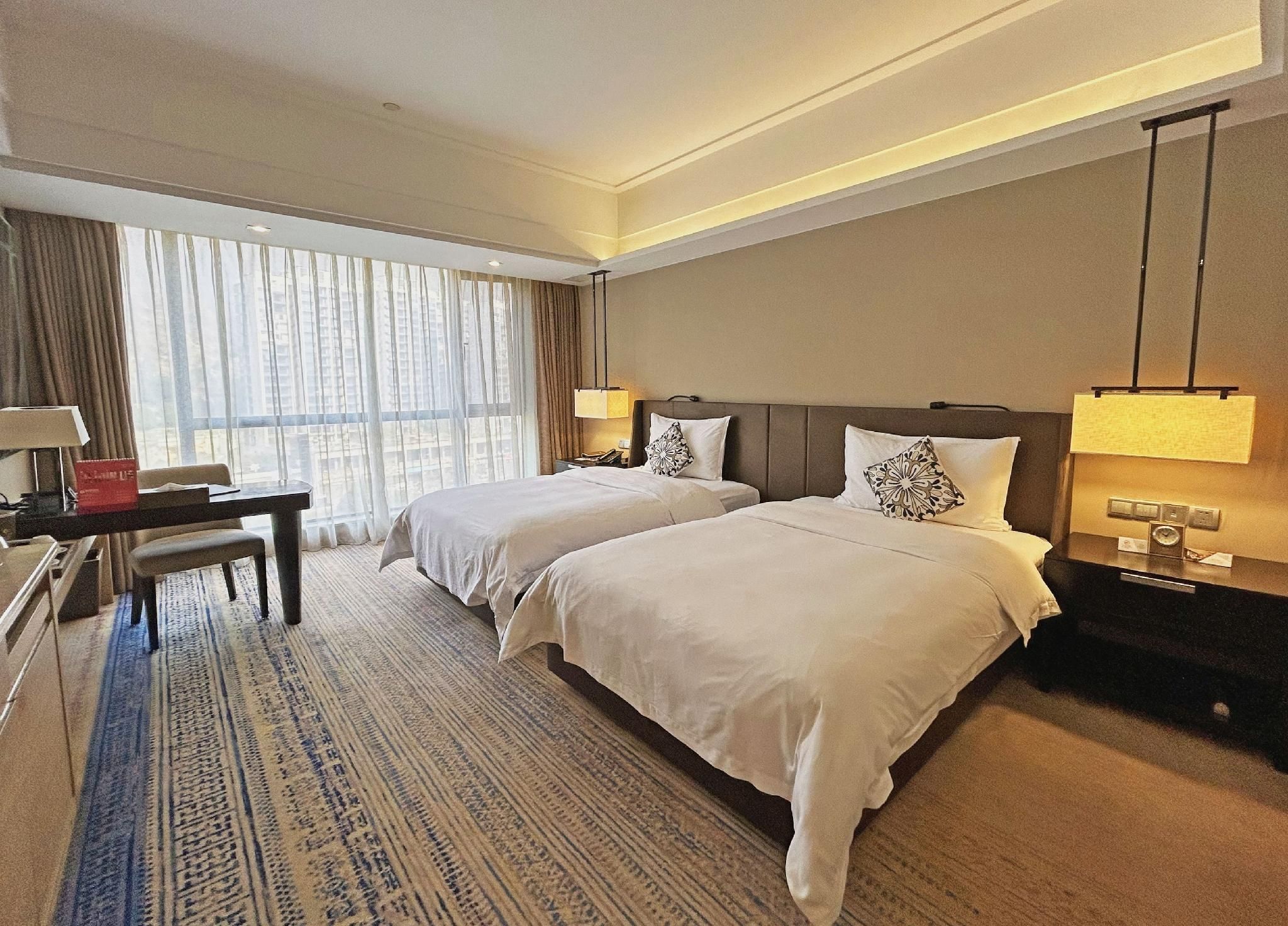 Gloria Grand Hotel Jishou Superior Twin Room 2
