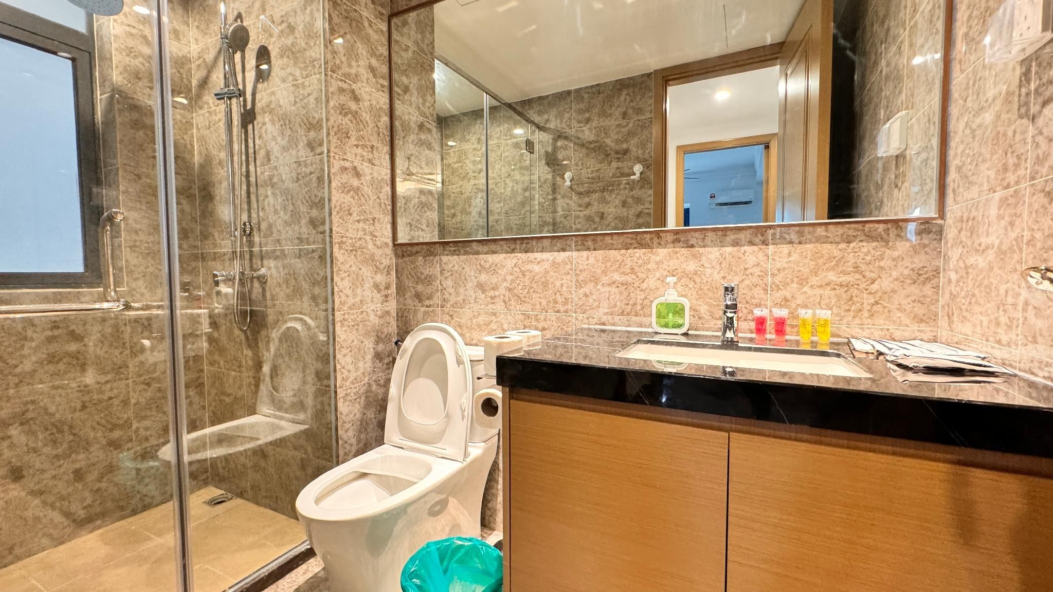 2-Bedroom Apartment with 1 Bathroom