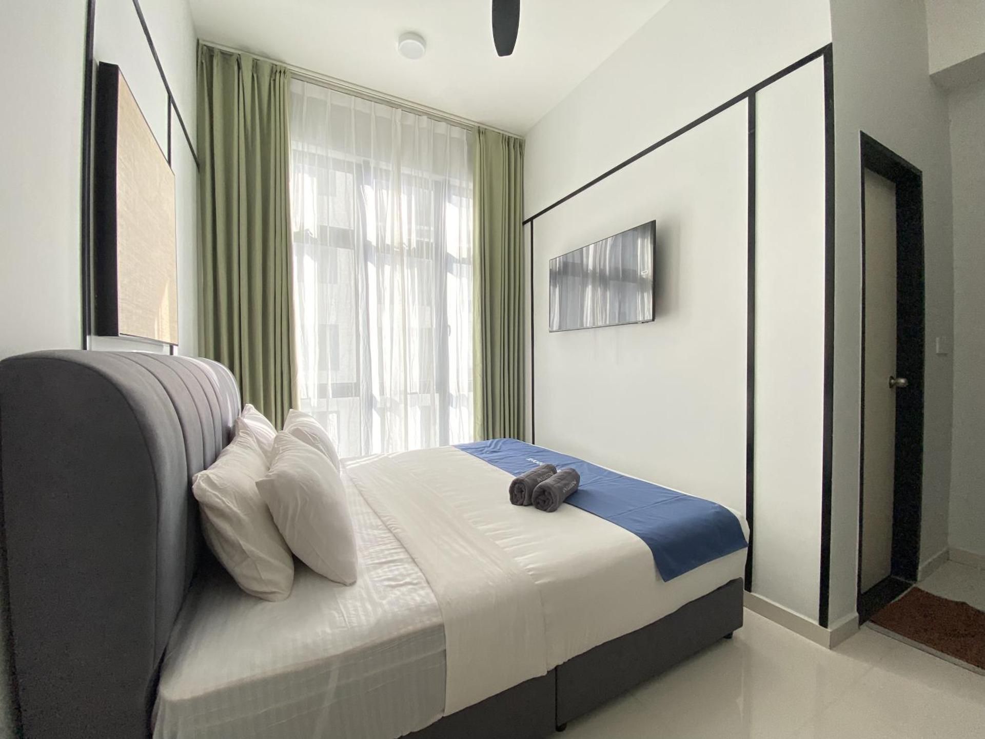 Studio Apartment with King Bed