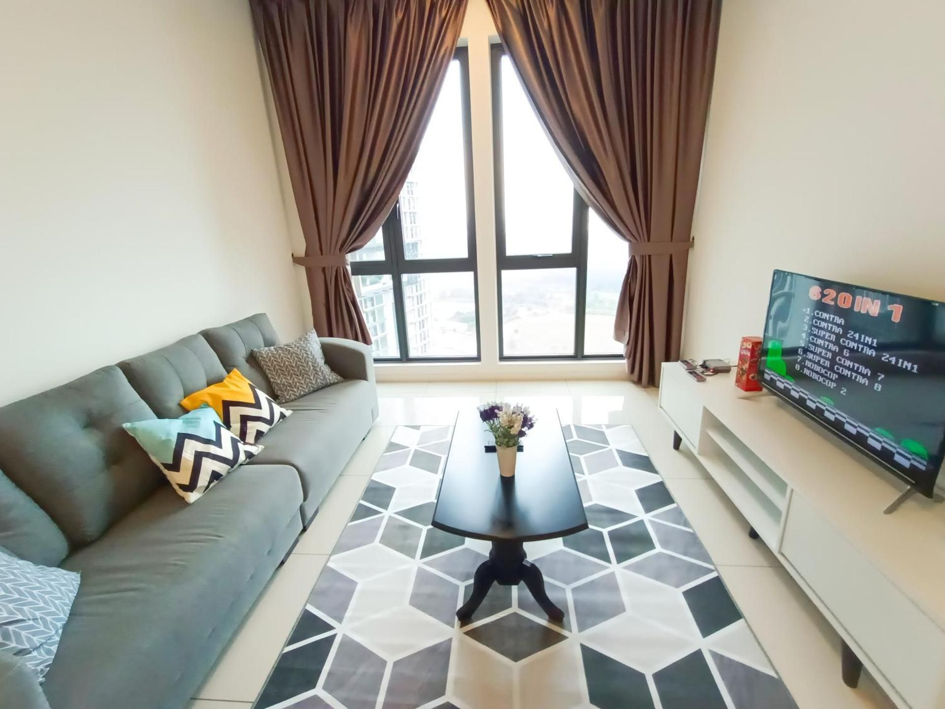 Apartment with Lake View