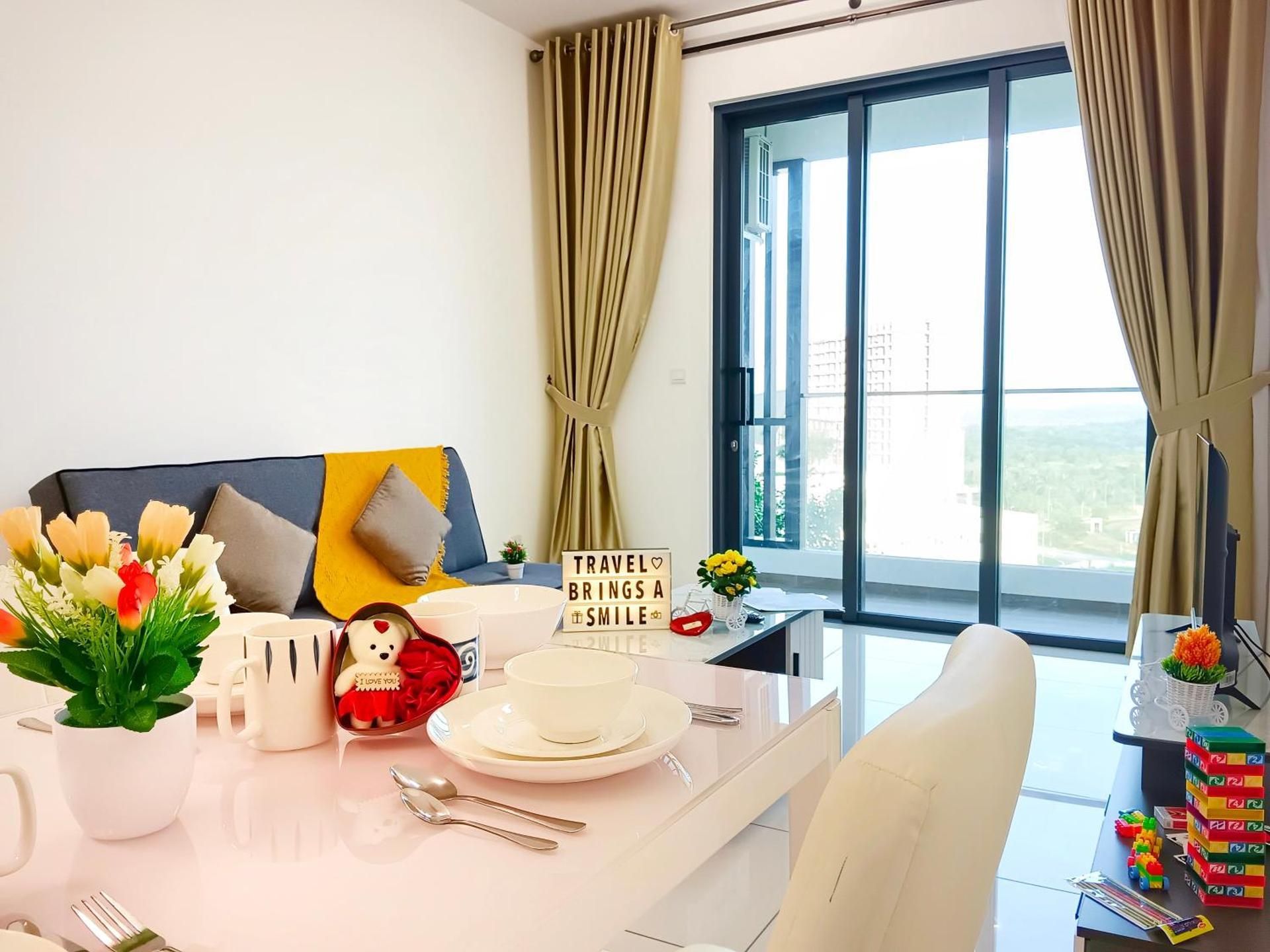 Apartment with Balcony