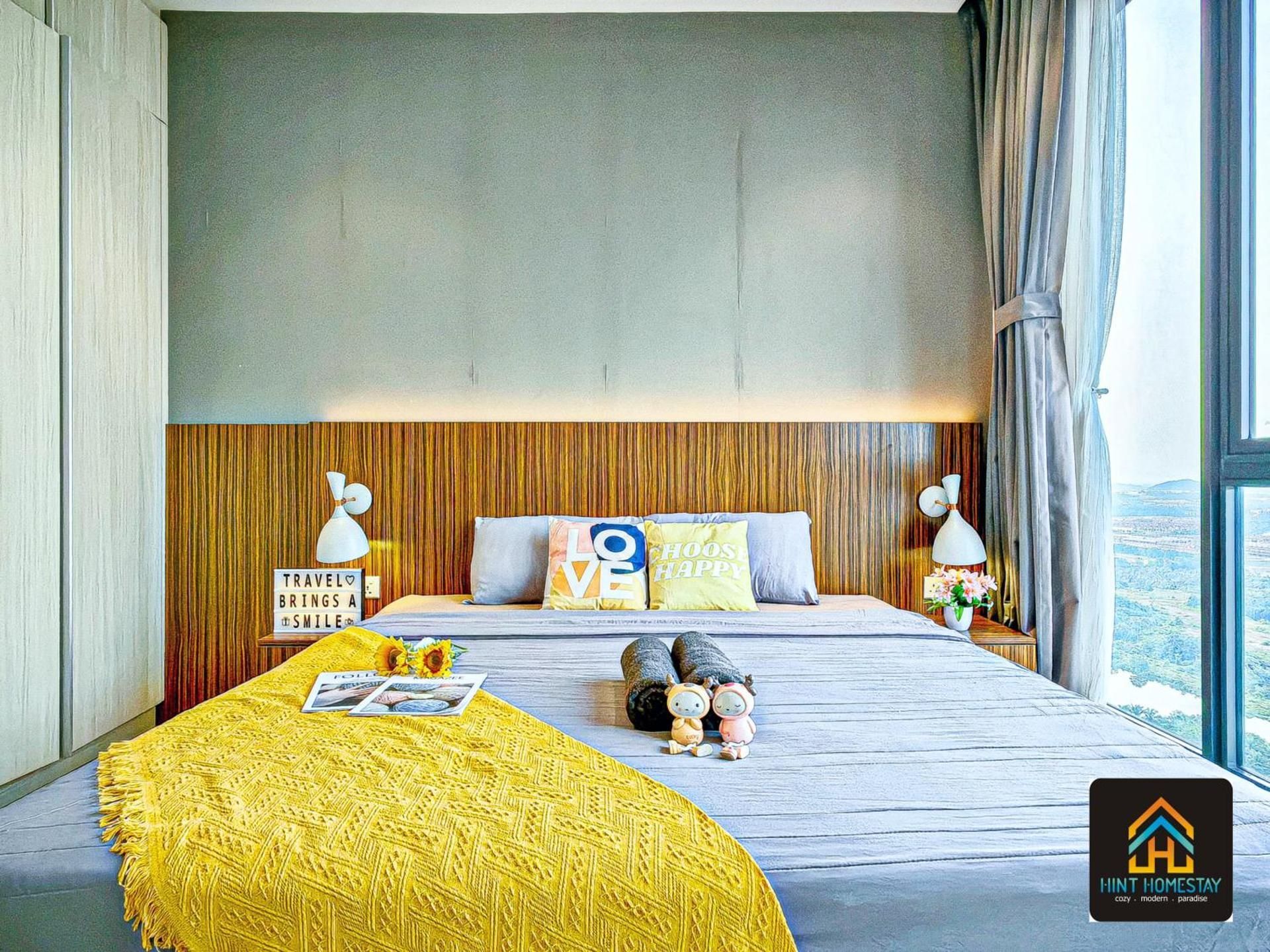 Two-Bedroom Apartment with City View