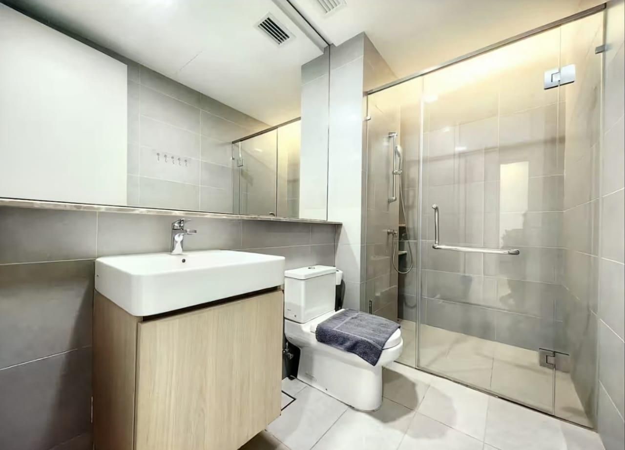 Serviced Apartment