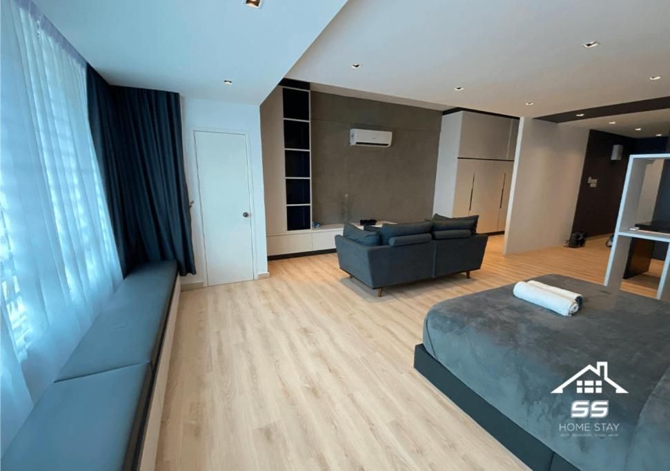 Studio Apartment with One Double Bed