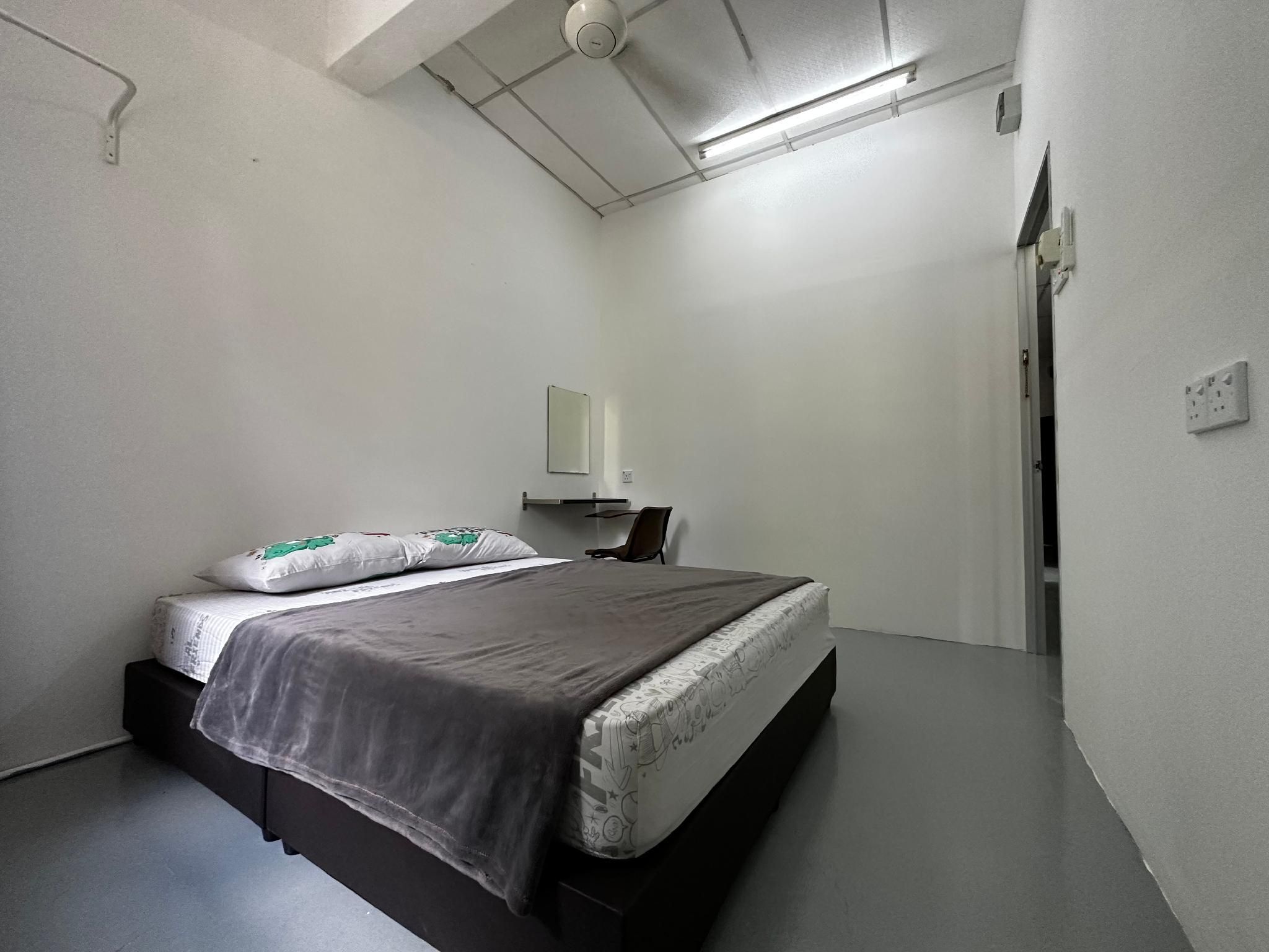 Queen Room with Shared Bathroom