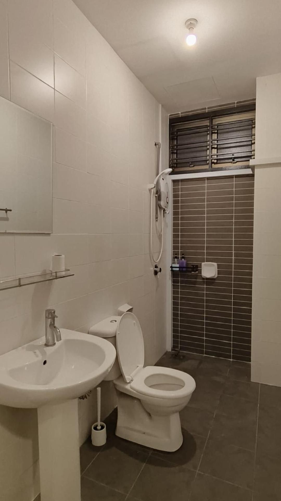Three-Bedroom Apartment with Balcony