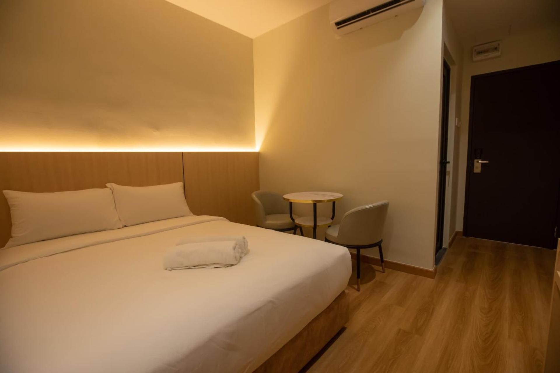 Queen Room