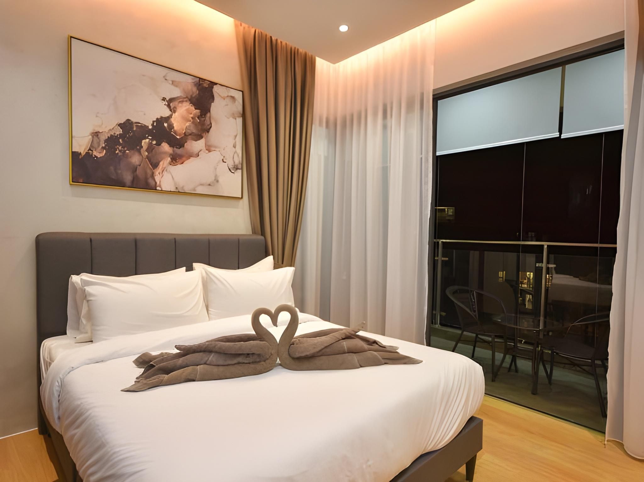 Premium Two-Bedrooms Suite with Sea View and Bathtub