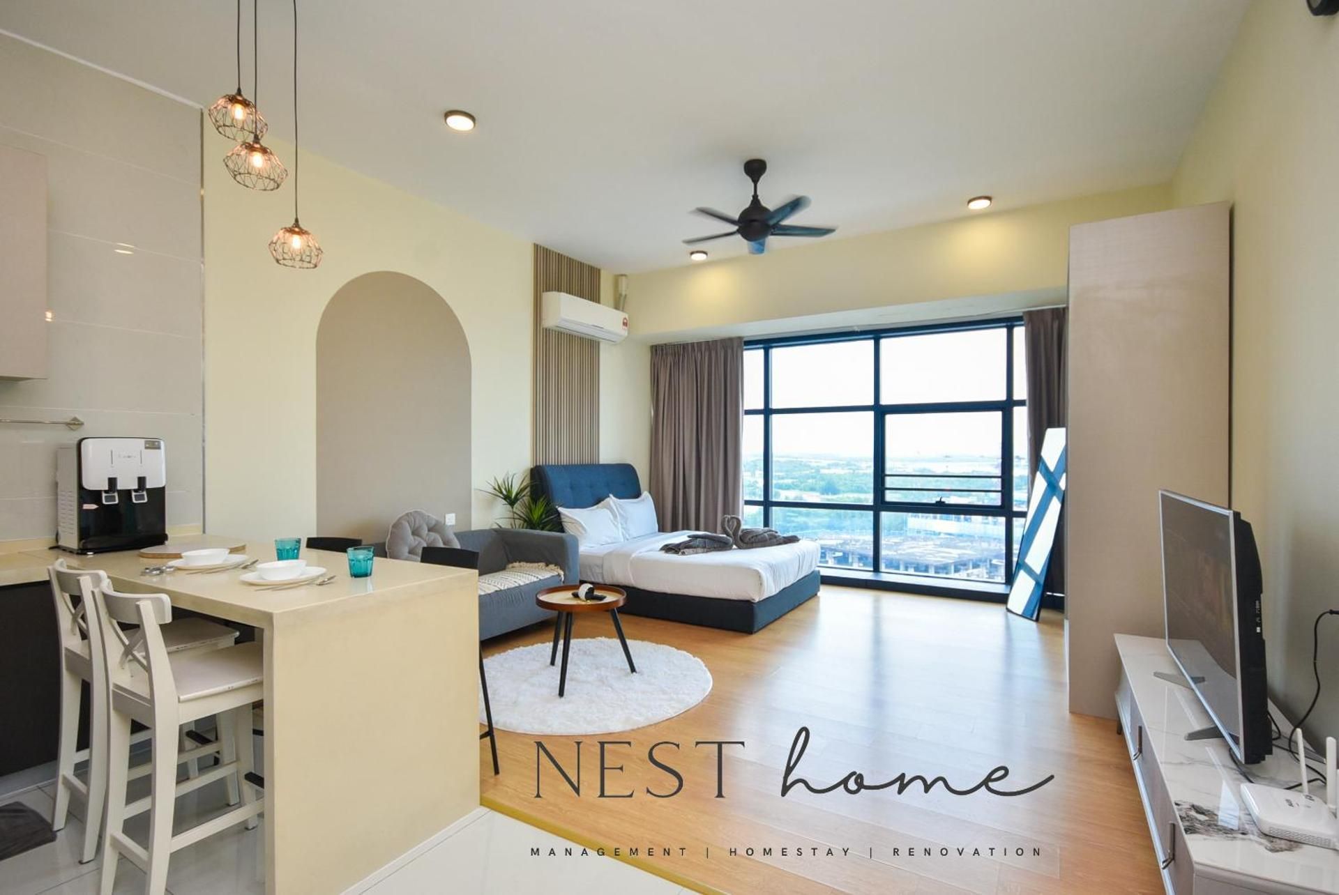Studio Apartment with Sea View