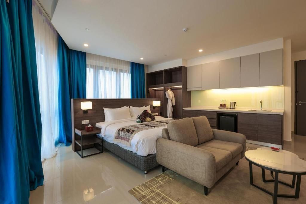 Executive Suite