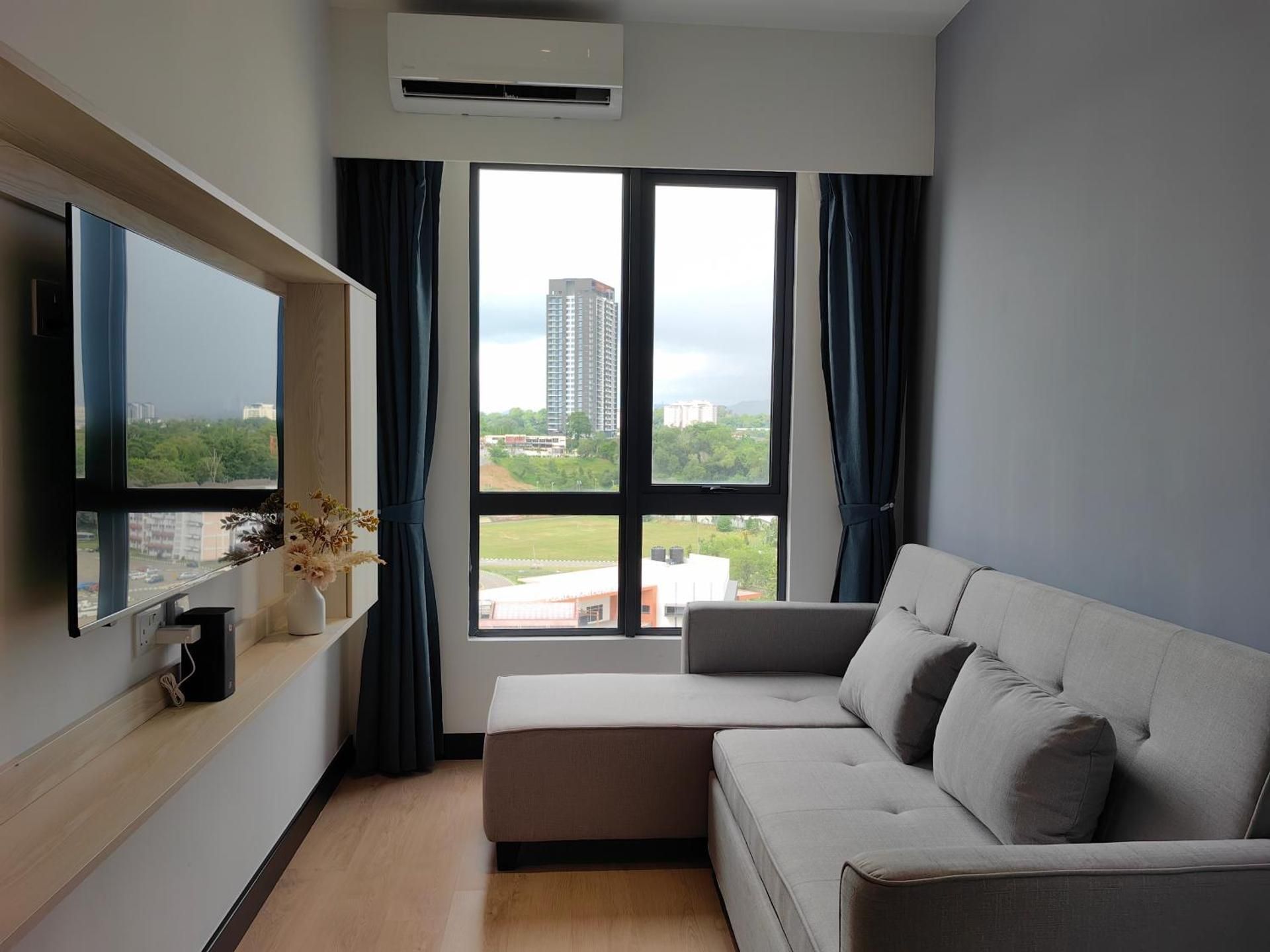 Suite with Mountain View