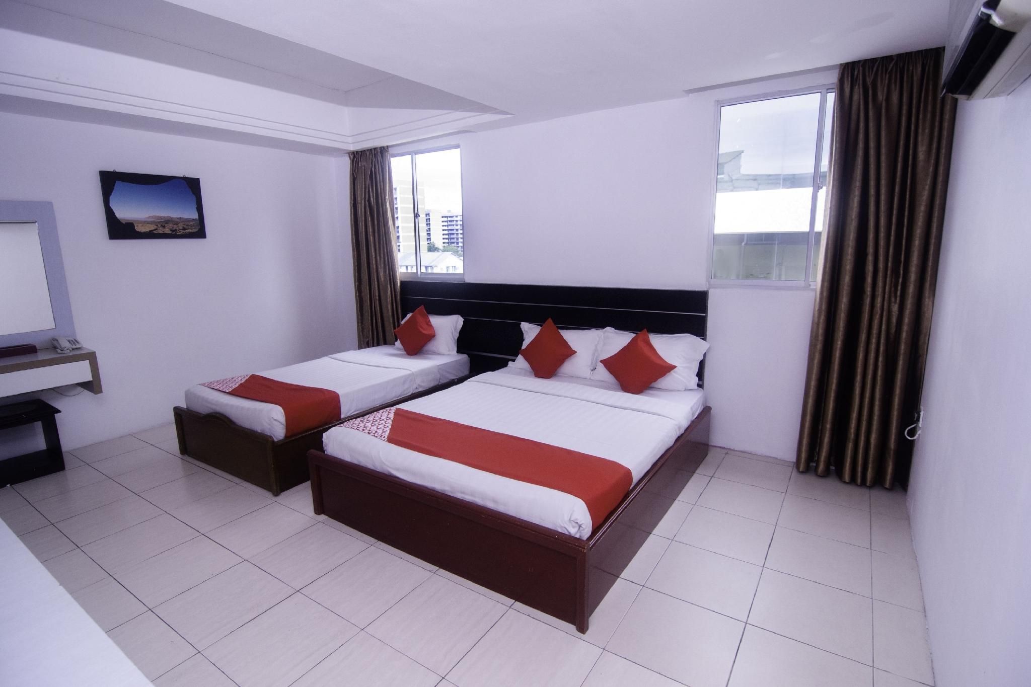 Suite Triple Room
