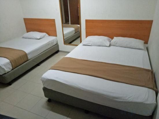Triple Room with Shared Bathroom