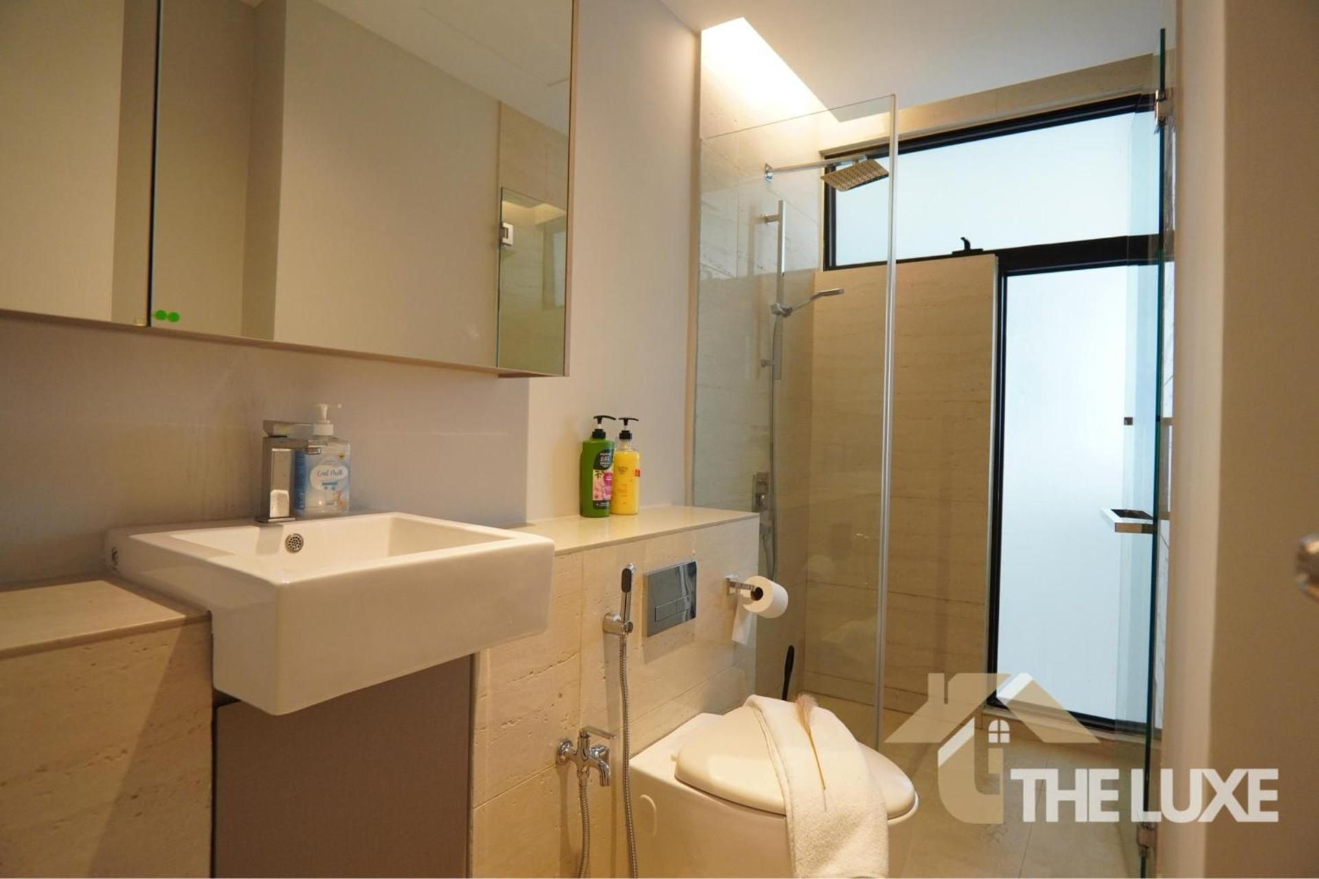 Three-Bedroom Apartment with Balcony