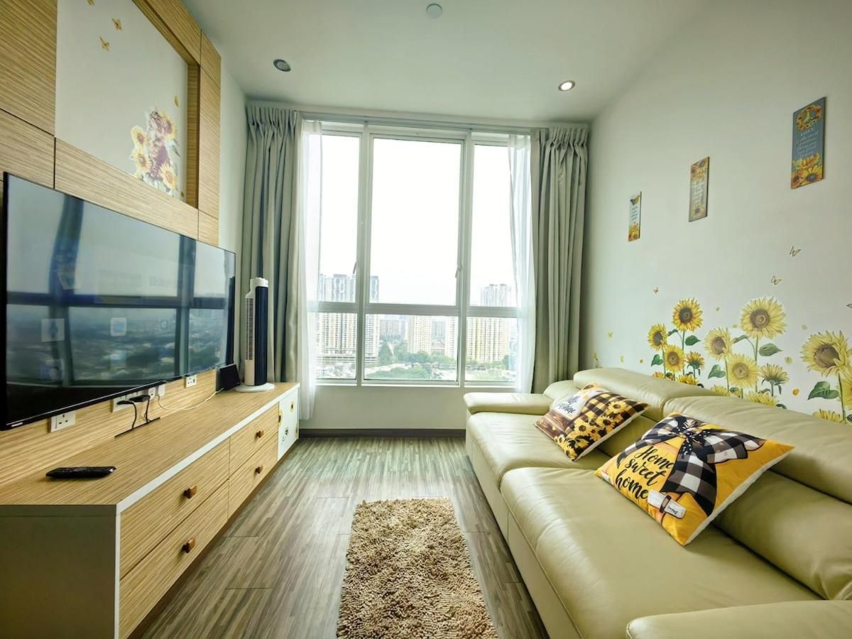 Studio with Lake View