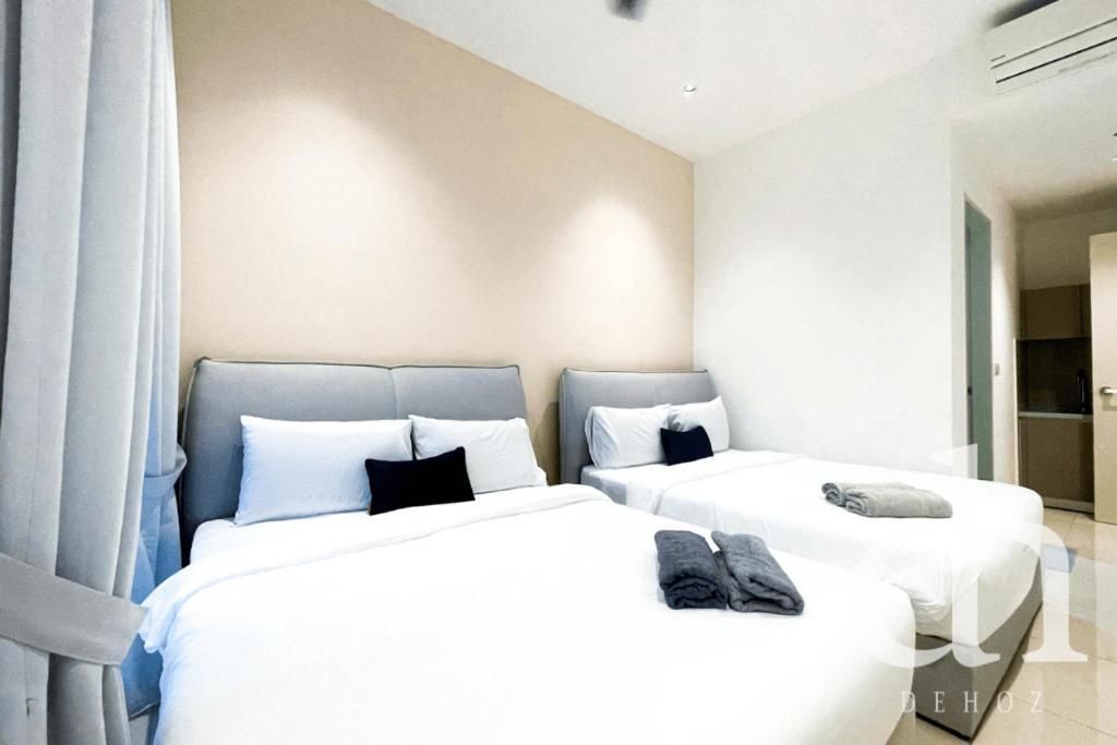Two-Bedroom Apartment with City View