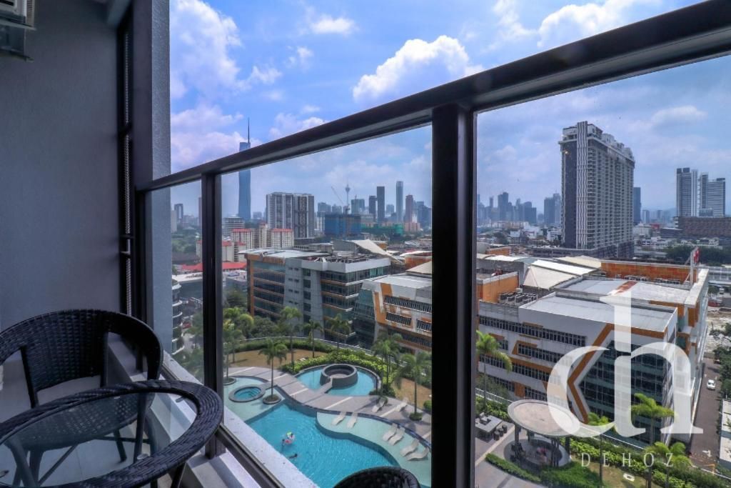 Two-Bedroom Deluxe Apartment with Balcony