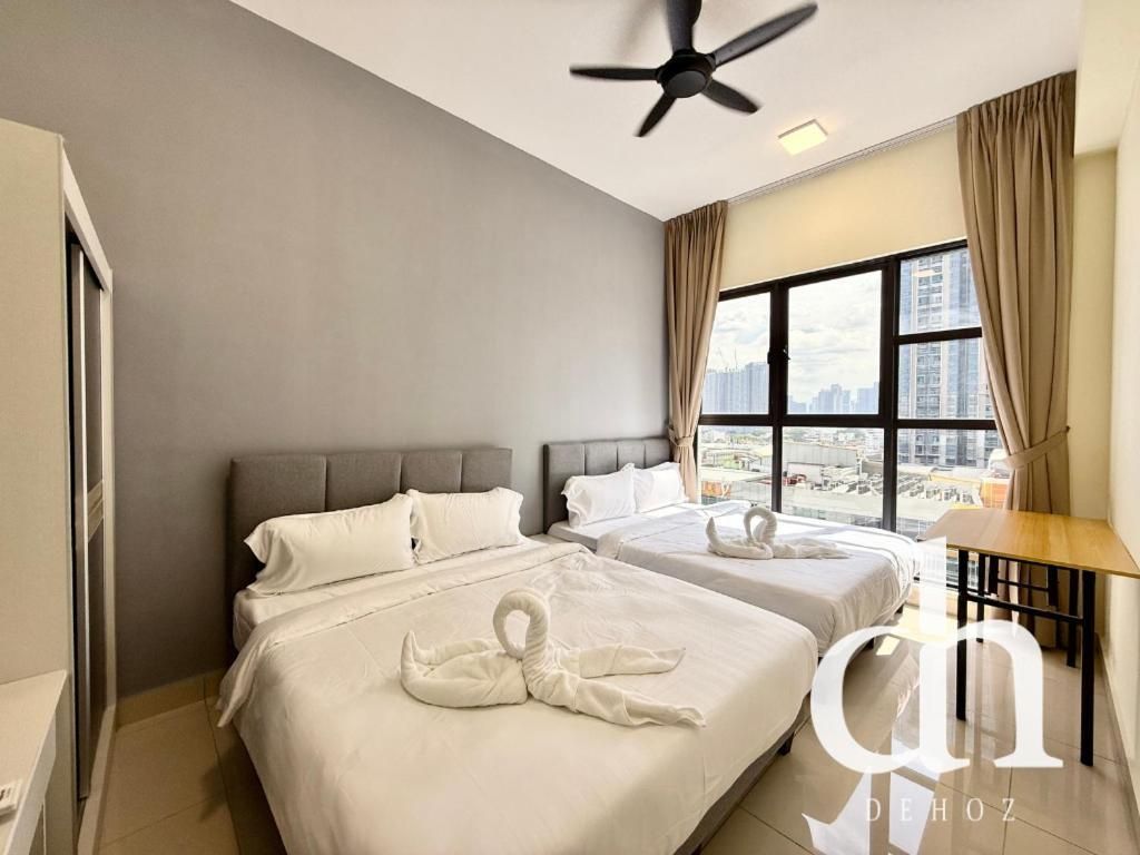 Three-Bedroom Deluxe Apartment