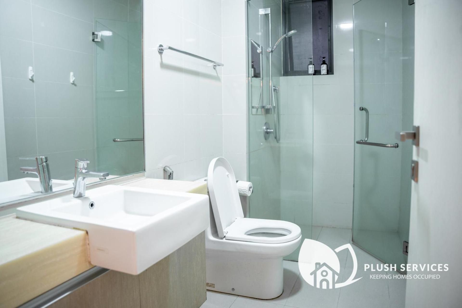 Apartment with Shower