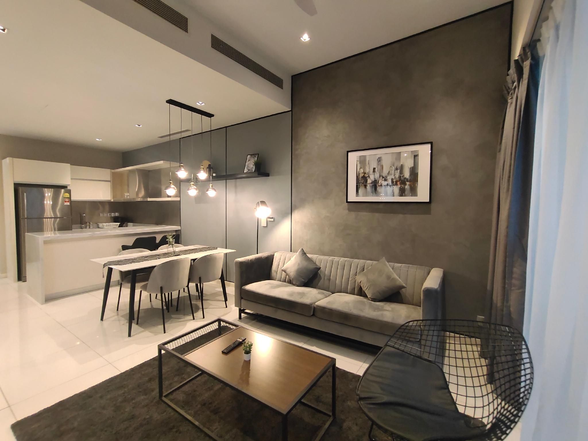 2 Bedroom - 2 Bath Suite