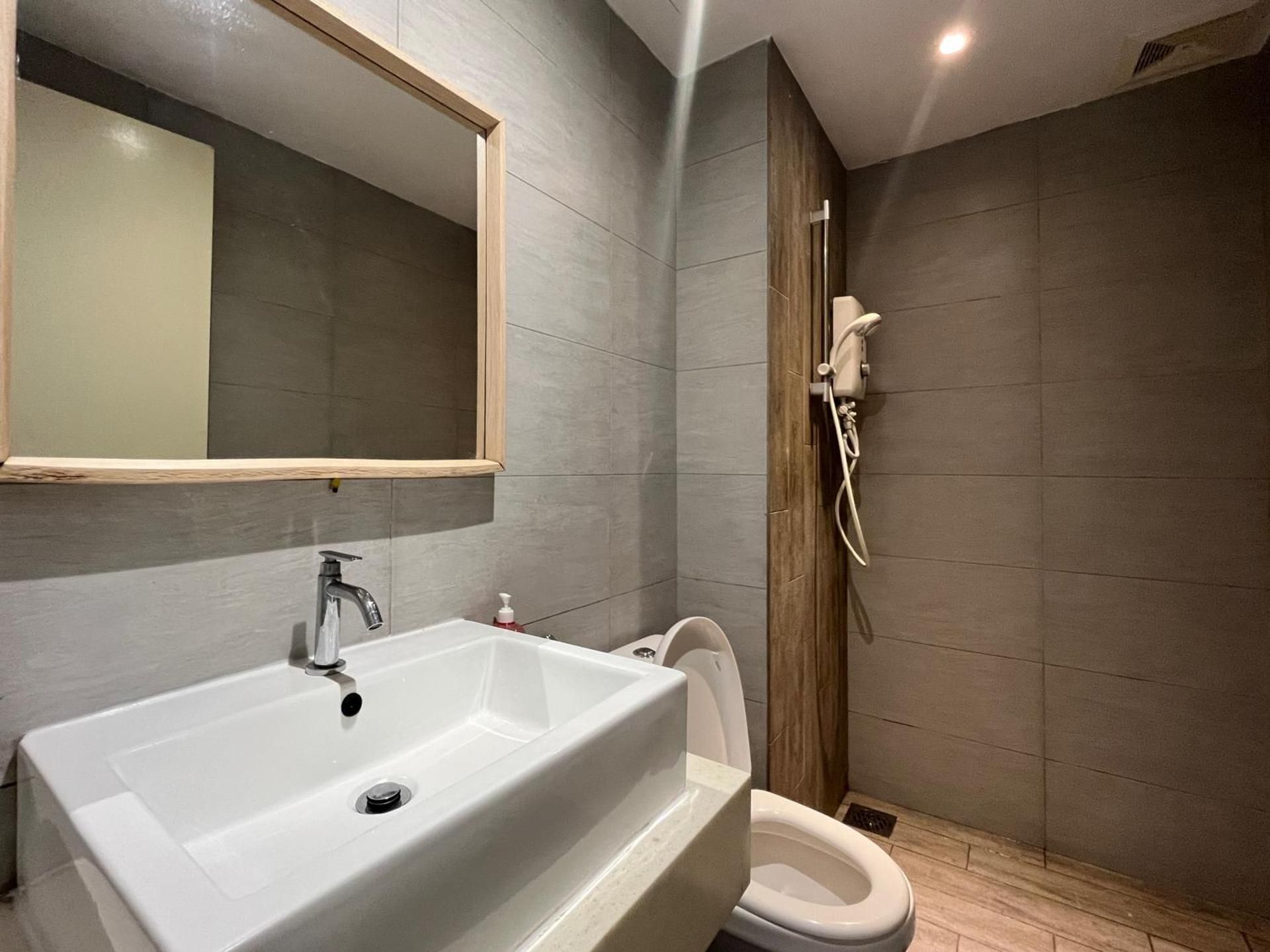 One Bedroom Apartment