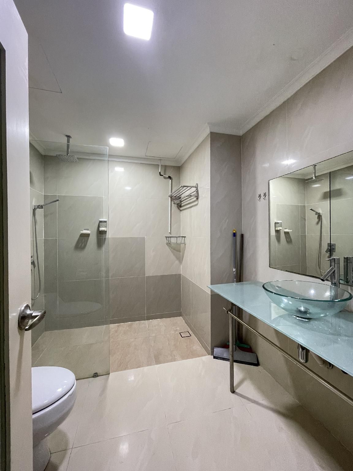 Two Bedroom Apartment with Balcony