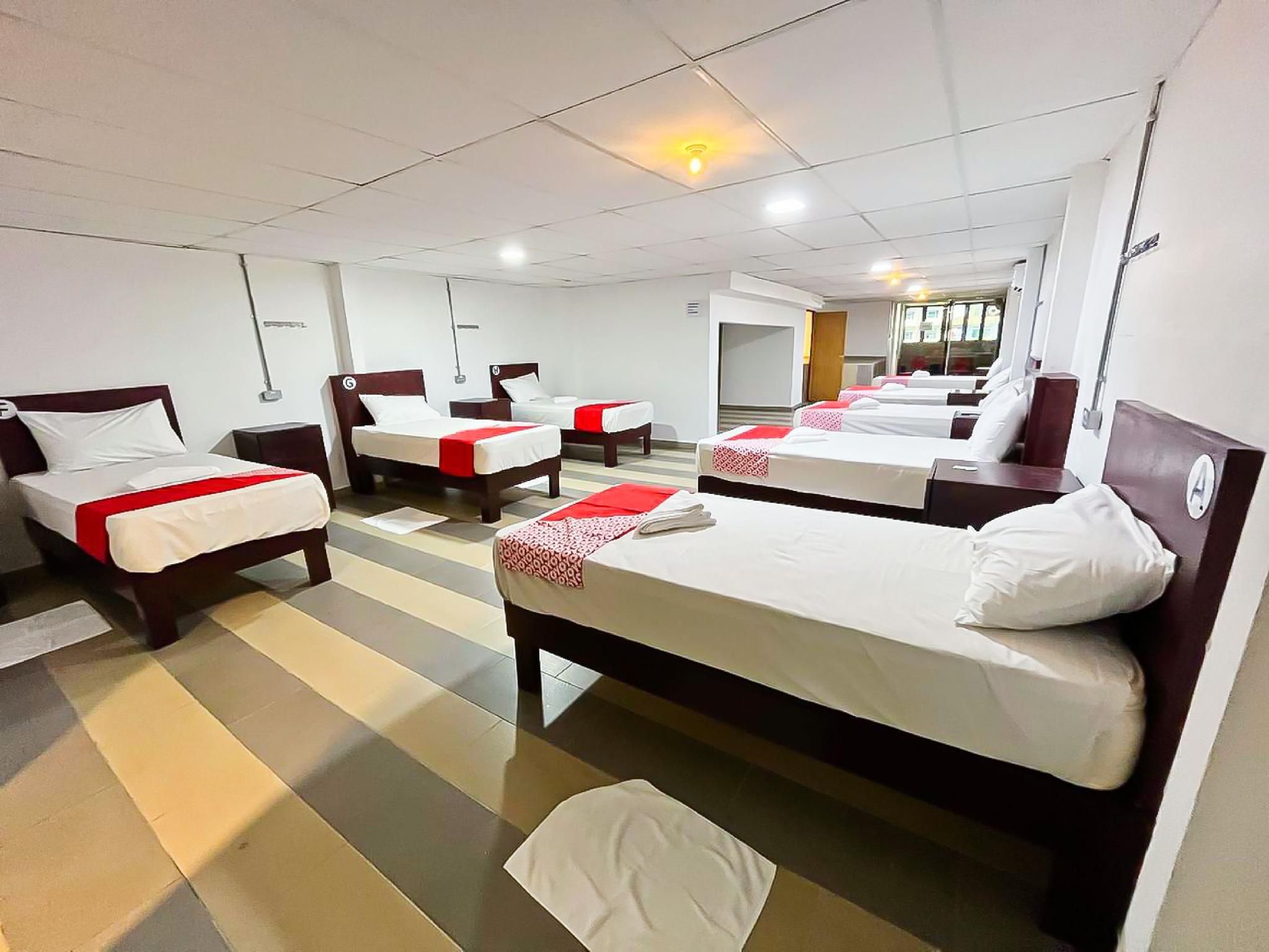 Bed in Mixed Dorm Room