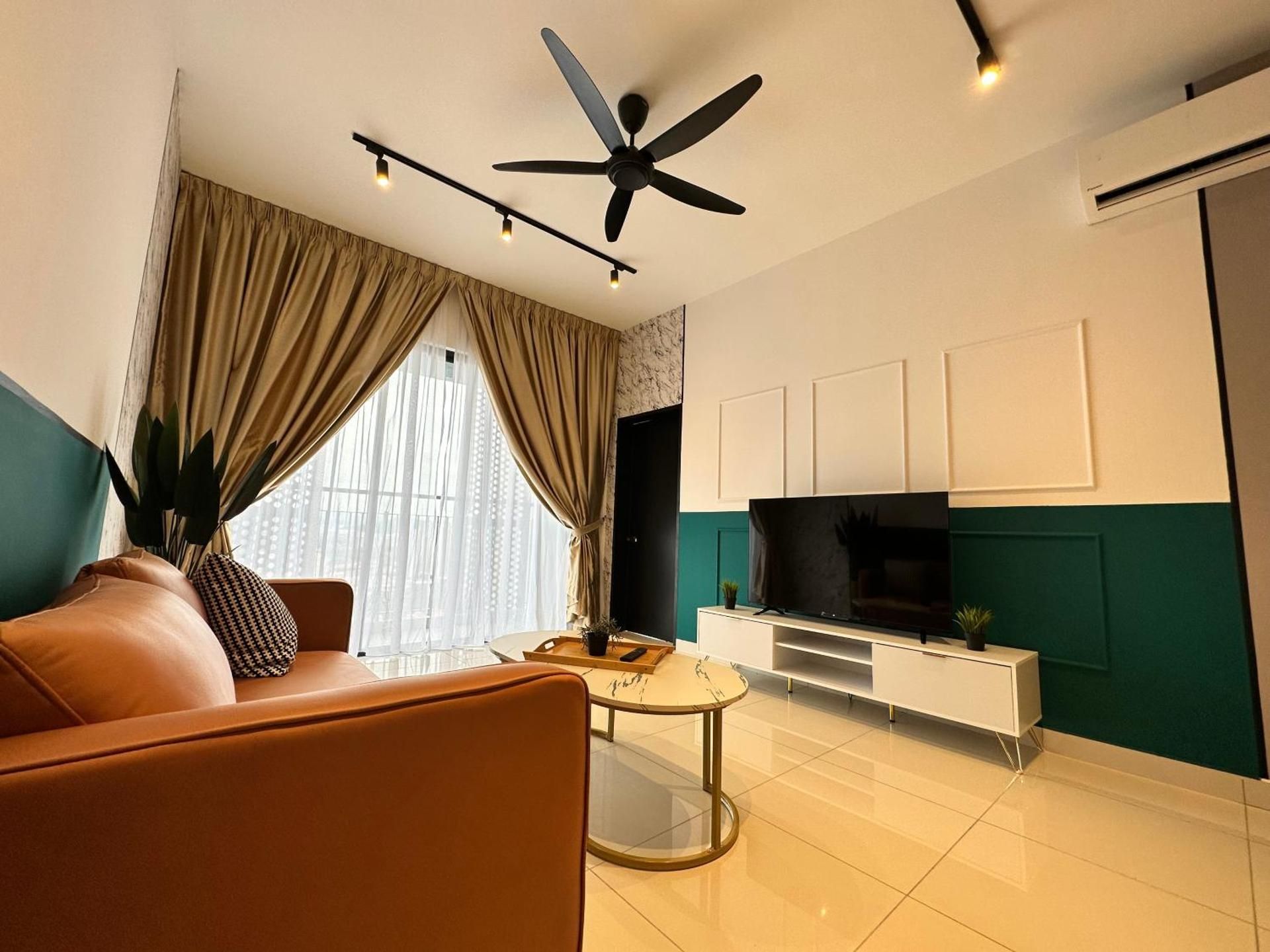 Apartment With Shared Bathroom