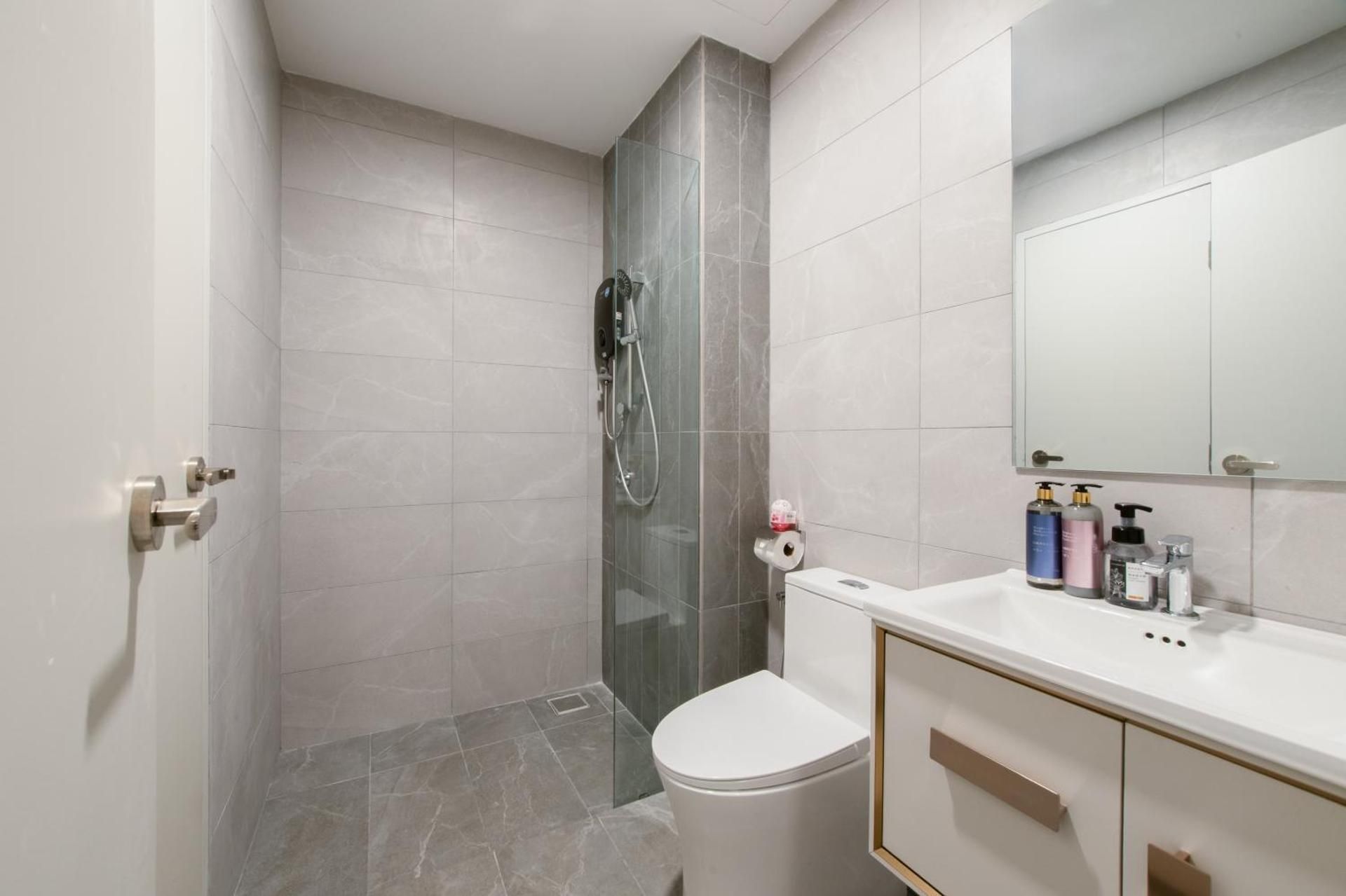 Majestic @ KLCC Cityview 1BR Unit(Living Room/Kitchen/ Refrigerator/Washer-Dryer/Parking Space/Rooftop Infinity Public Pool)