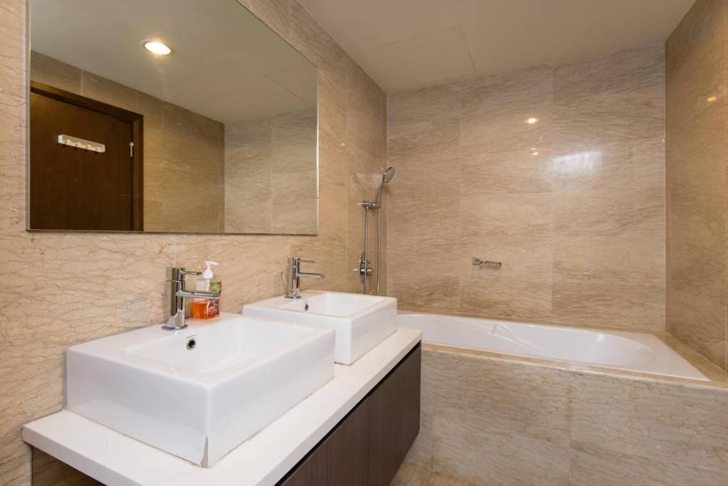 Triple Room with City View