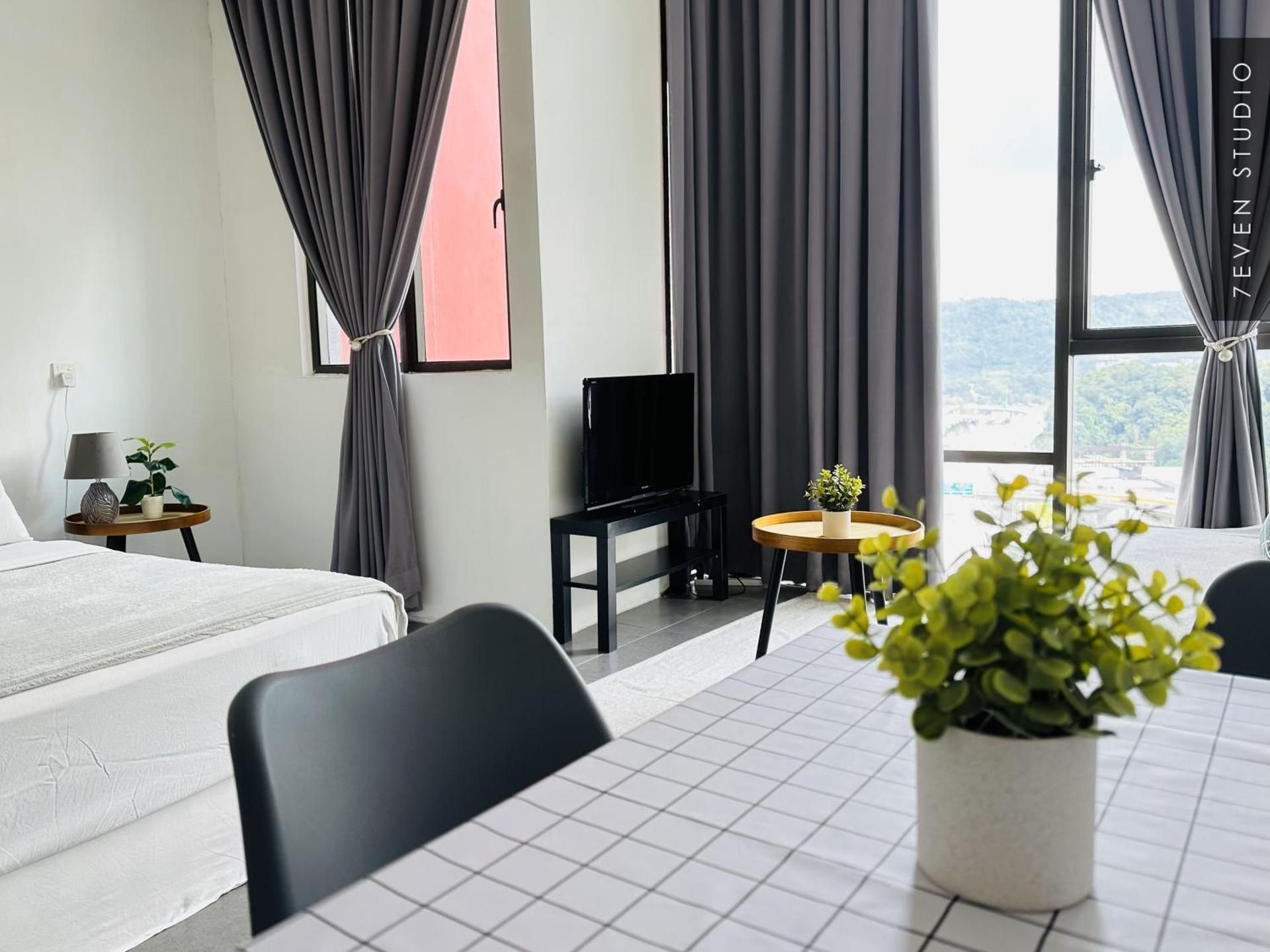 Studio Apartment