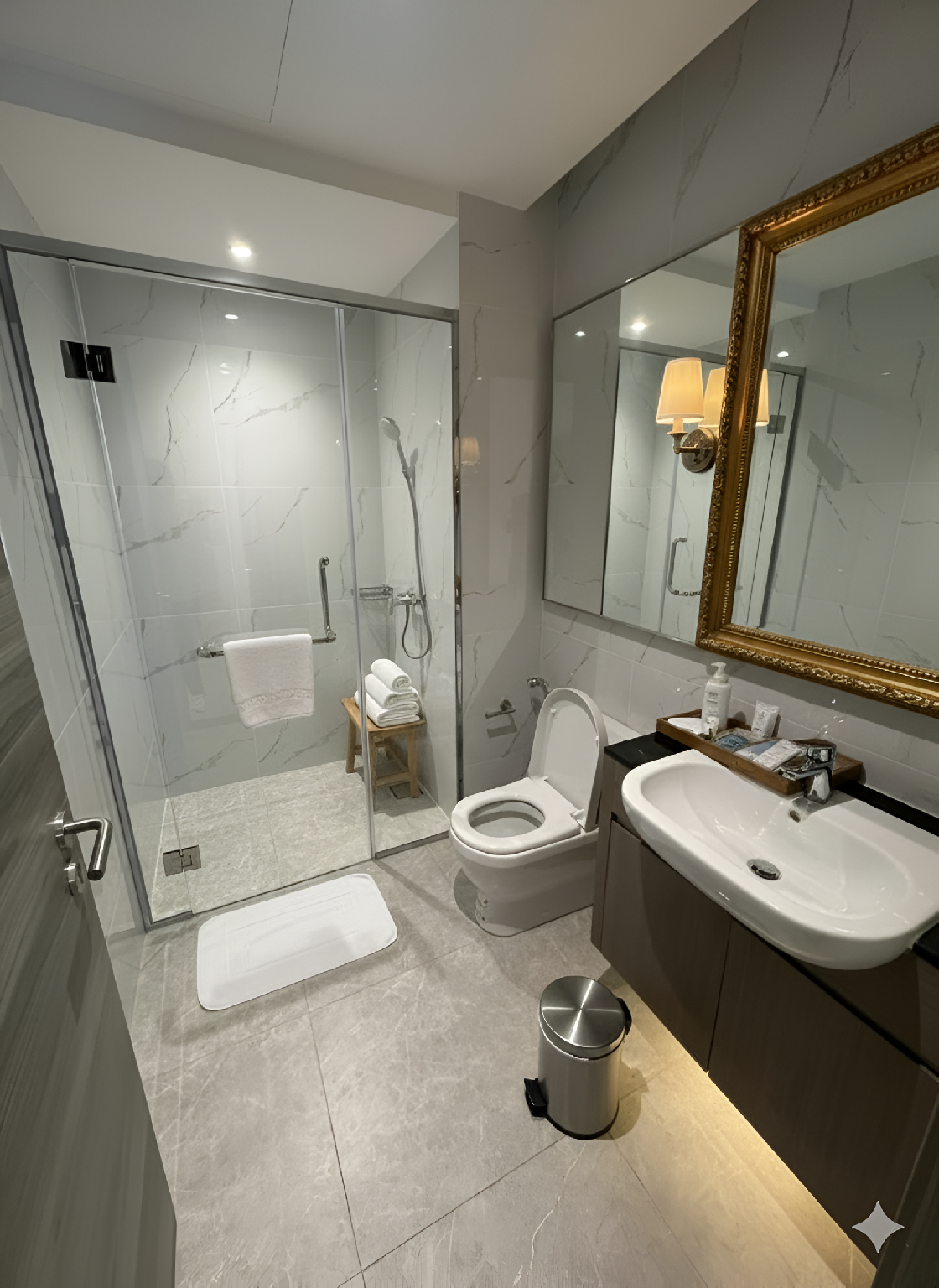  Premium Deluxe Pool Corner Double Double Room