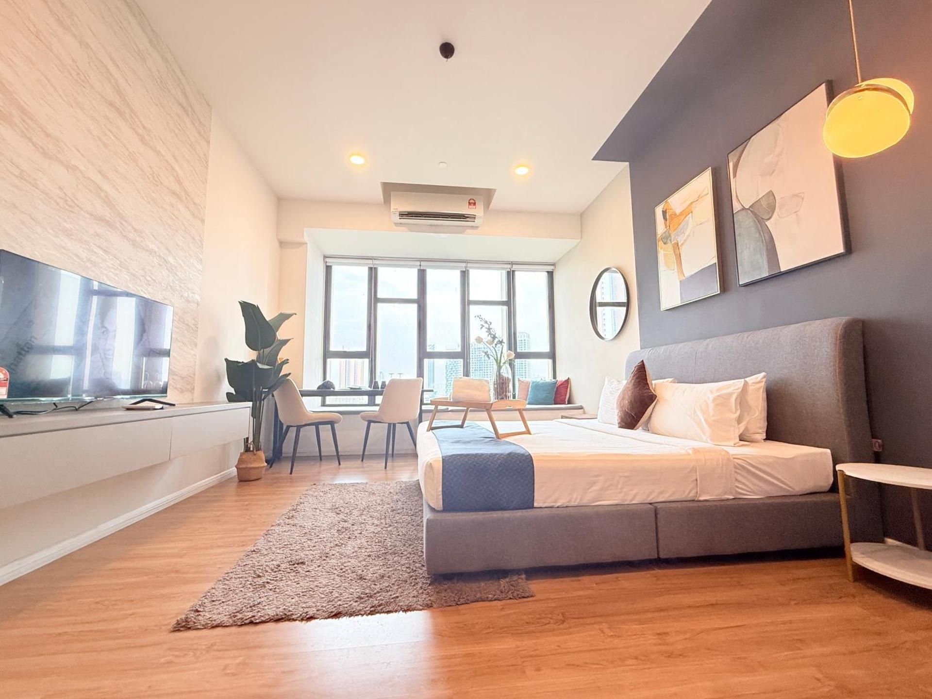 Executive Suite