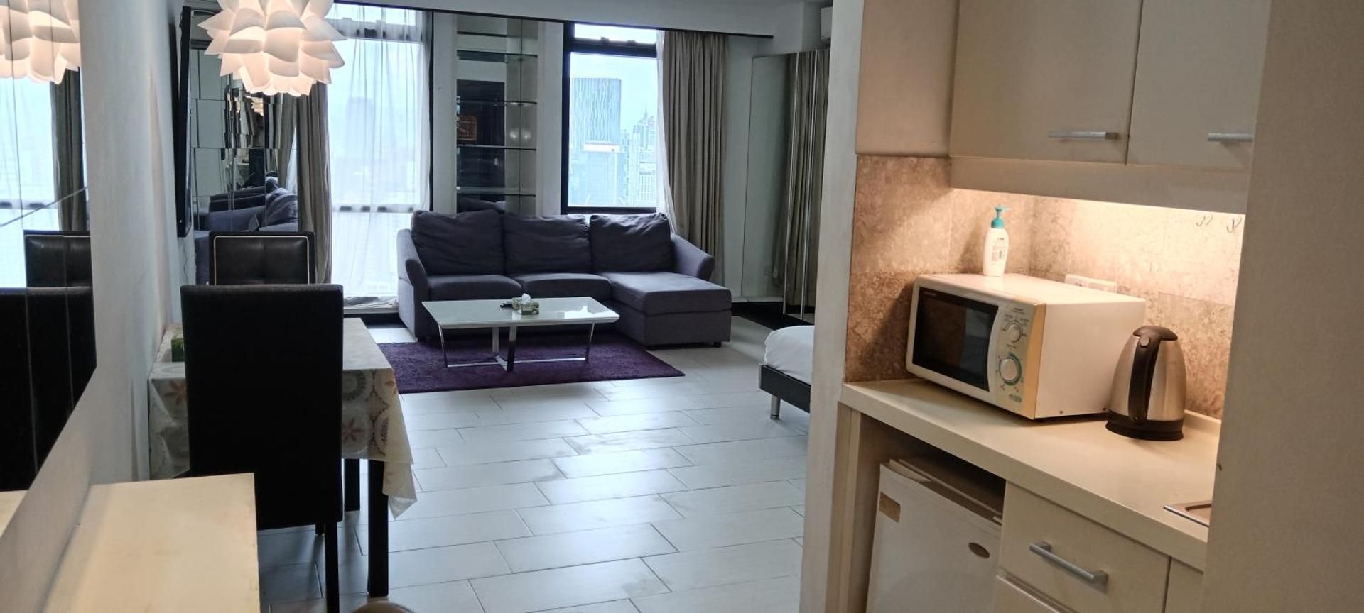One-Bedroom Apartment