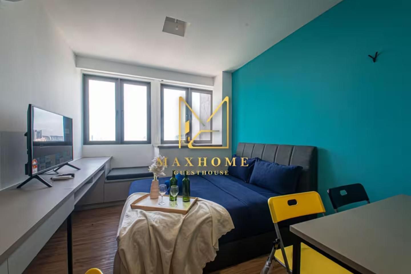 Studio Apartment